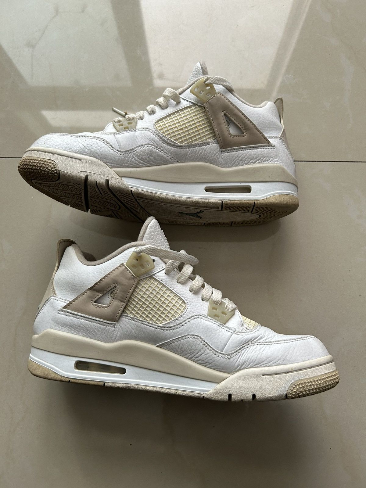 Jordan Brand Jordan 4 Linen Size US 9.5 / EU 42-43 - 2 Thumbnail