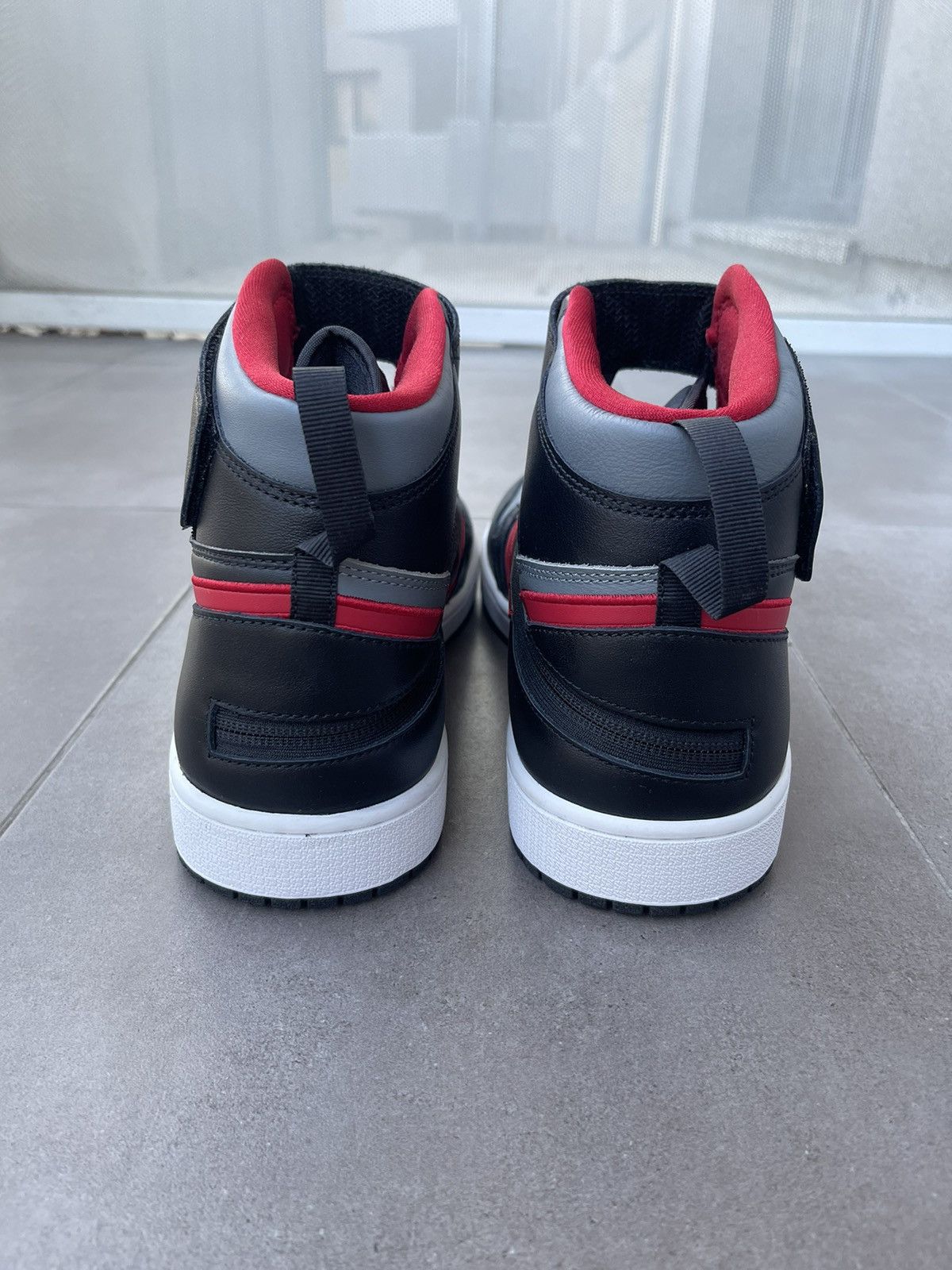 Nike US16 !DS! Jordan 1 High FlyEase Hi-Top Sneakers Size US 15 / EU 48 - 7 Thumbnail