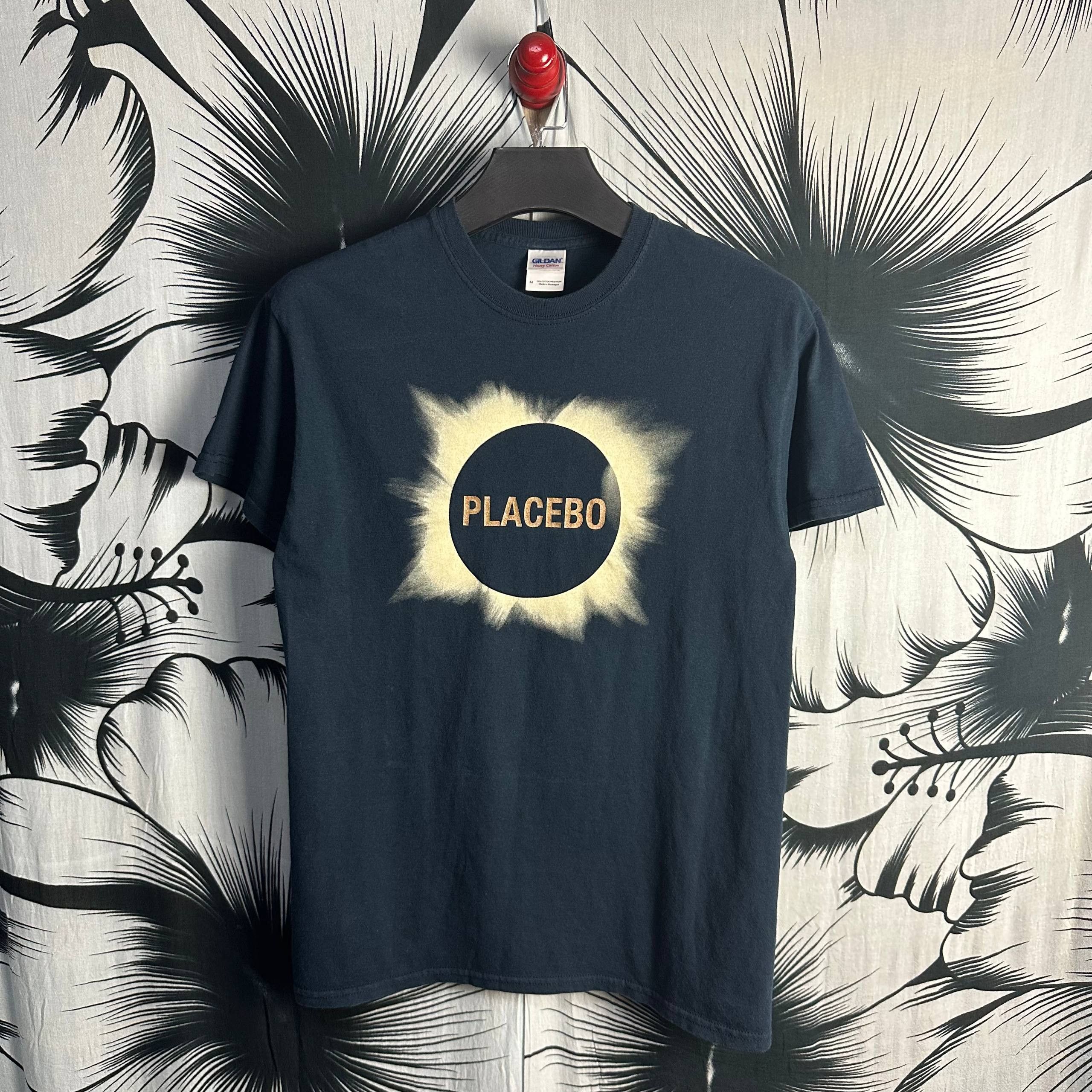 Band Tees Vintage Placebo Battle For The Sun Album 2009 Band T-Shirt Size US M / EU 48-50 / 2 - 1 Thumbnail