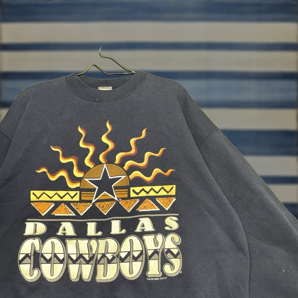 Logo 7 Vintage Logo 7 Sweatshirt Men 2XL Dallas Cowboys Blue Crew Neck Fleece Graphic Print 90s NFLP Logo7 Boxy Pullover Hipster Retro Sports Size US XXL / EU 58 / 5 - 1 Thumbnail