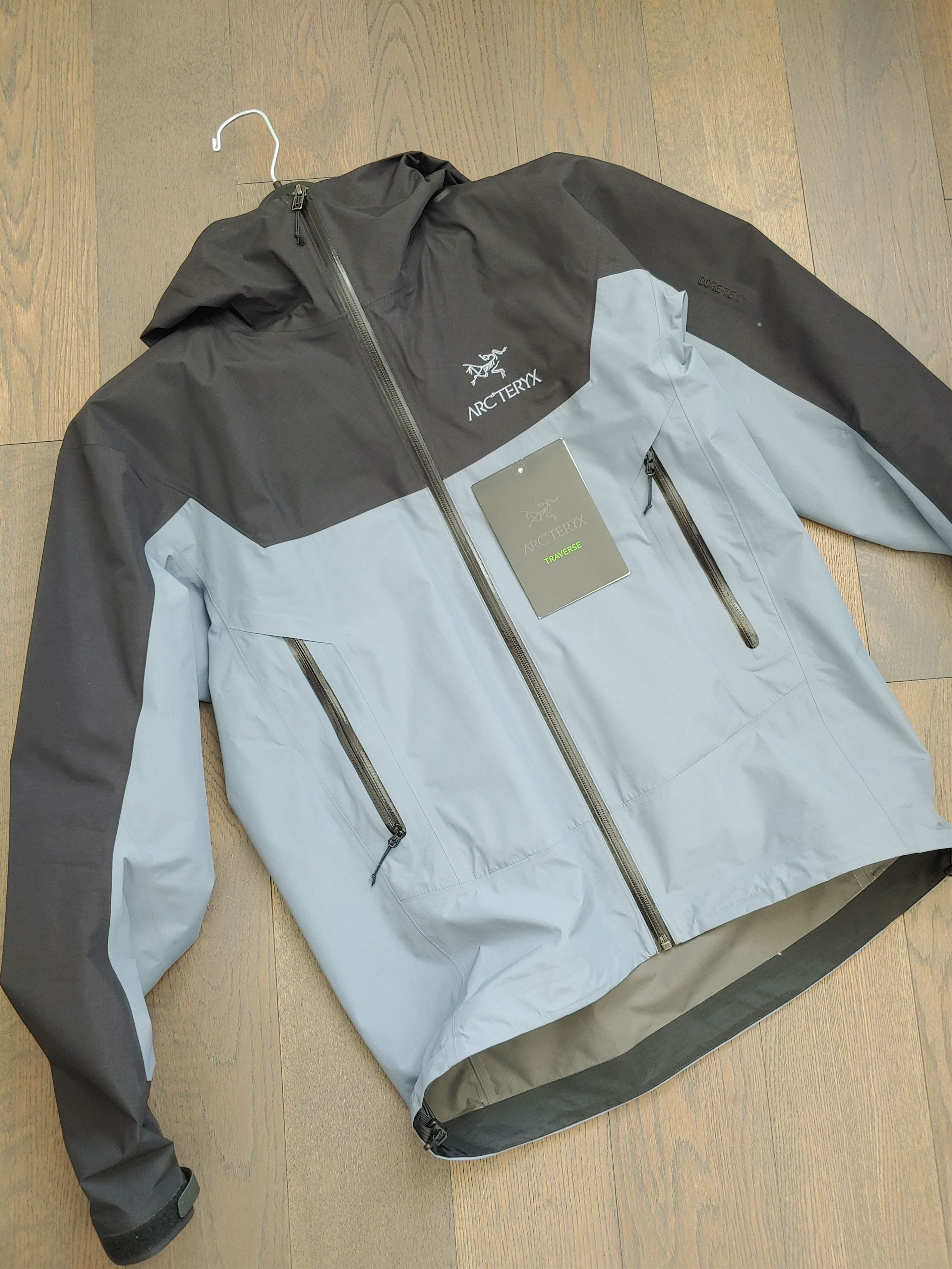 Arc'teryx Arcteryx x BEAMS Beta SL men's size medium Size US M / EU 48-50 / 2 - 12 Thumbnail