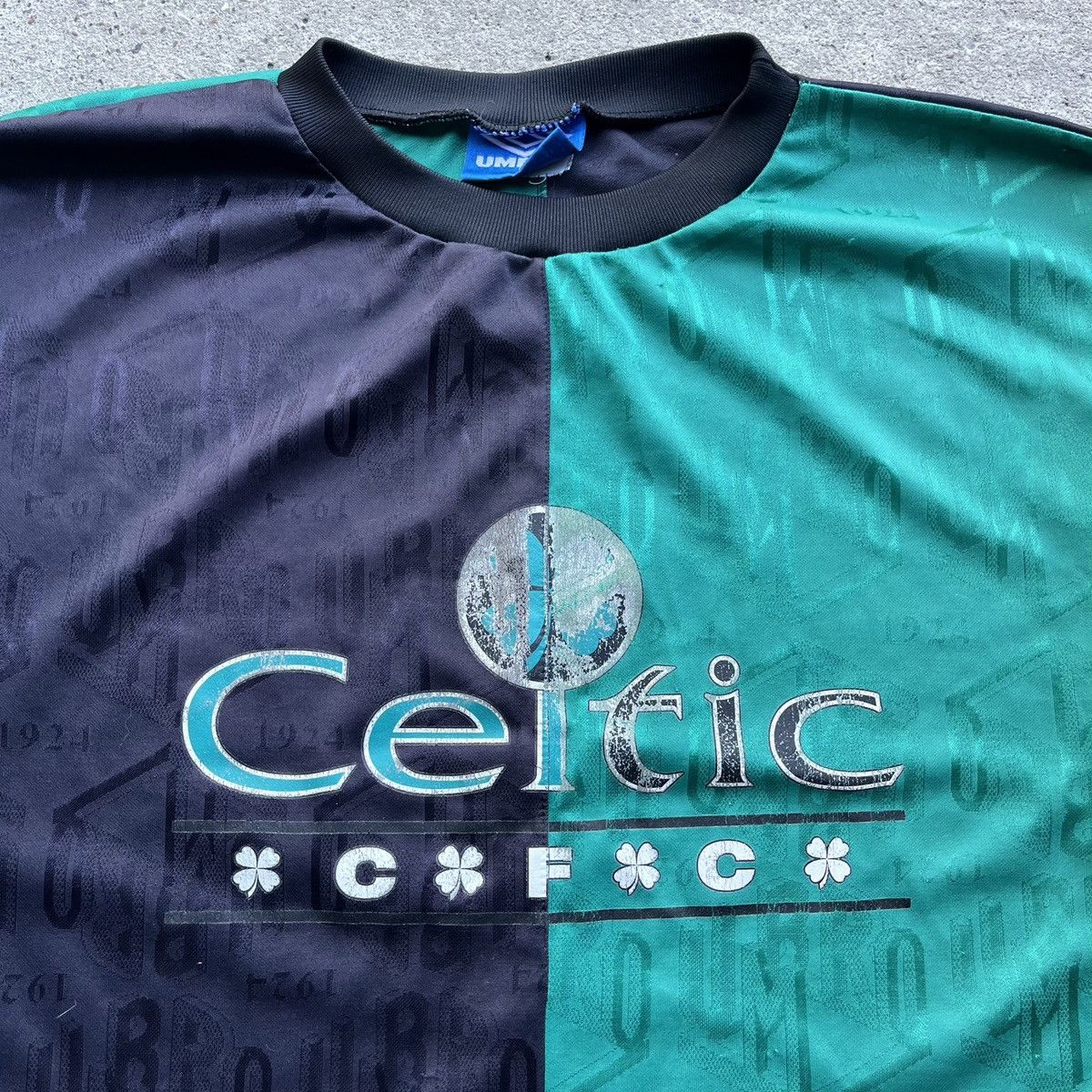 Umbro Umbro Celtic 1993/94 football soccer jersey Size US XL / EU 56 / 4 - 2 Thumbnail