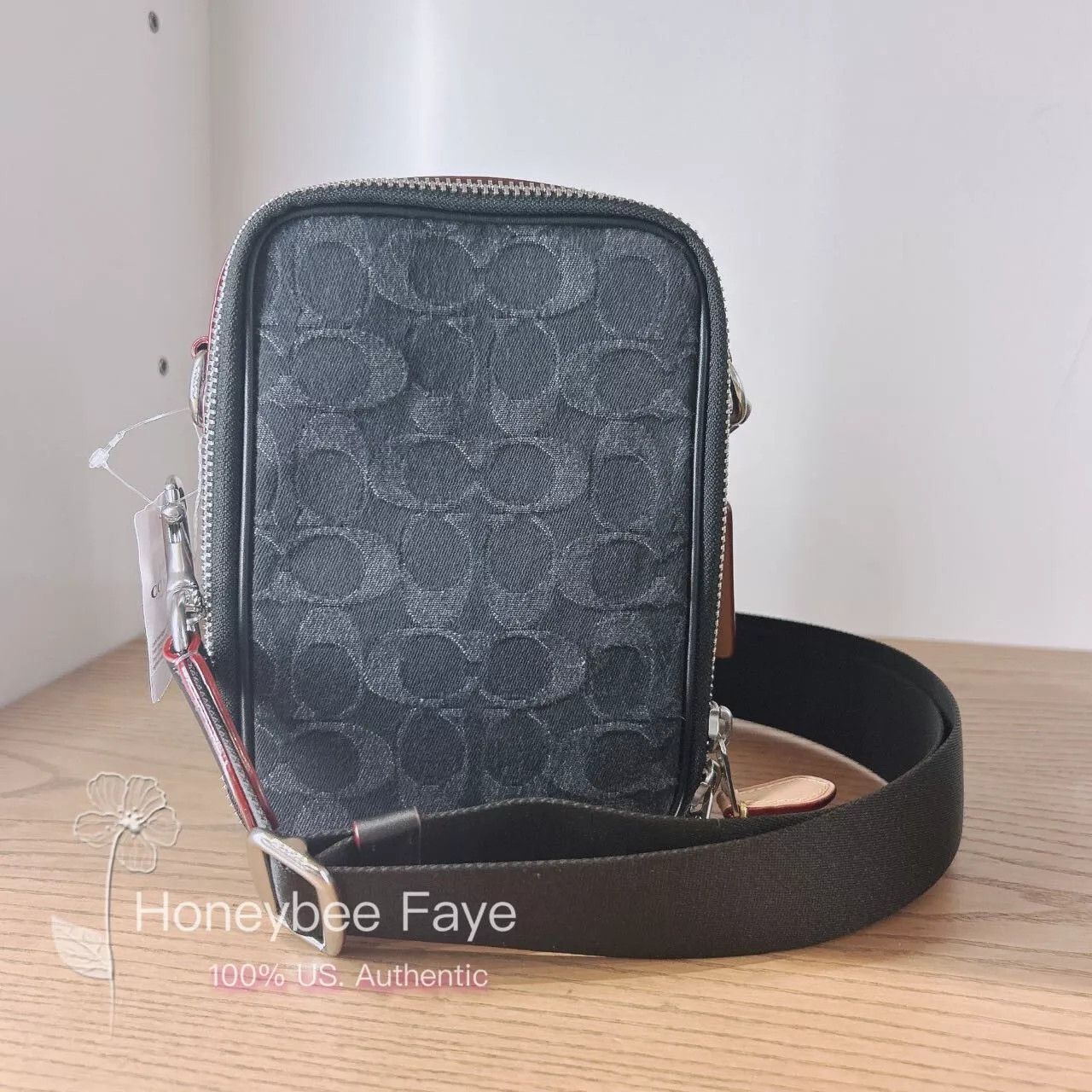 ショルダーバッグ COACH Stanton Crossbody Bag In Signature Denim  CAJ44 Coach Women's Stanton Crossbody Bag Silver / Black Signature
