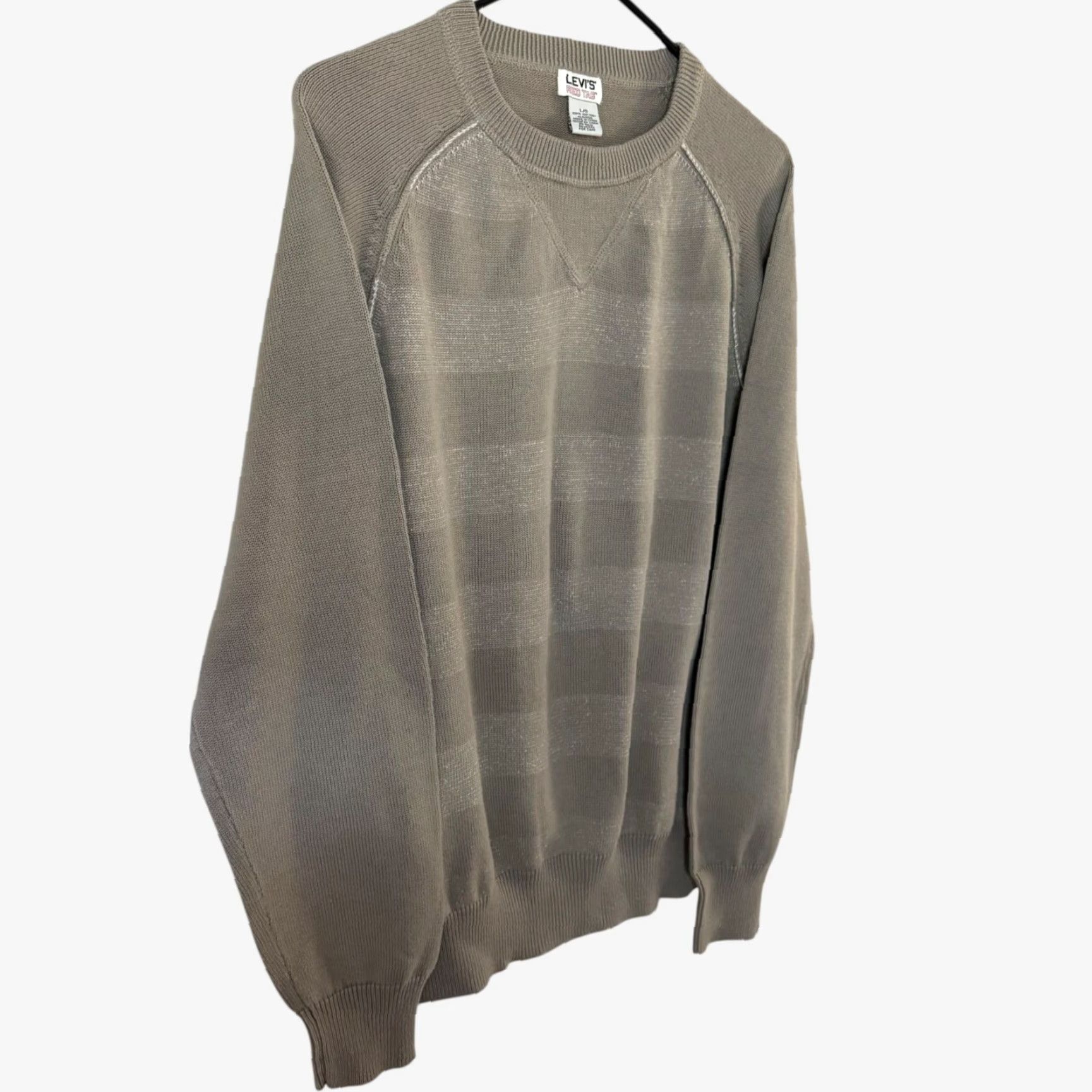 Levi's VINTAGE Levi's Sweater Crewneck Raglan Long Sleeve Men's Large Tan Cotton City Classic Preppy Fall Winter Size US L / EU 52-54 / 3 - 3 Thumbnail