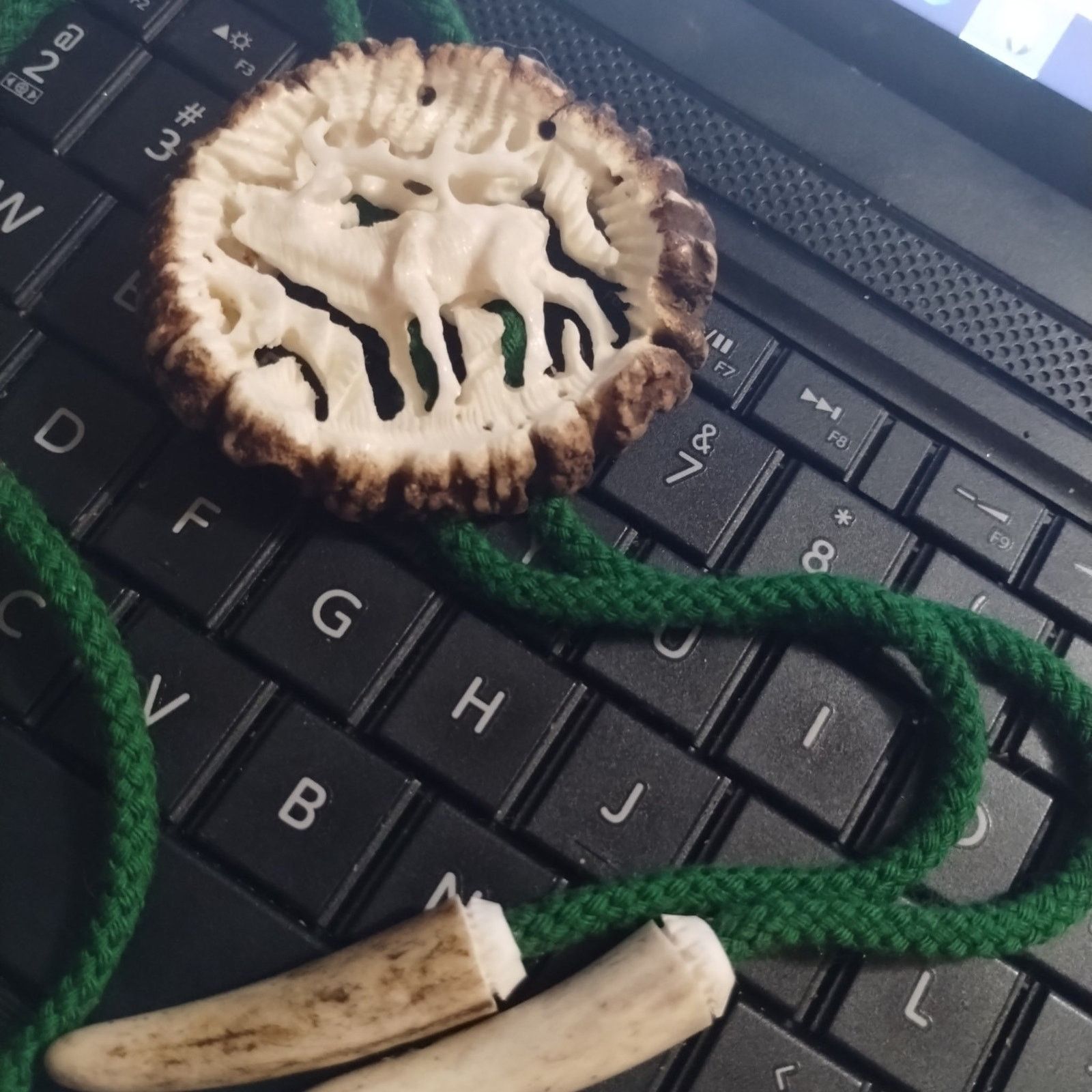 Handmade Gorgeous 1970s vintage hand carved sculptured elk bolo tie Size ONE SIZE - 1 Preview