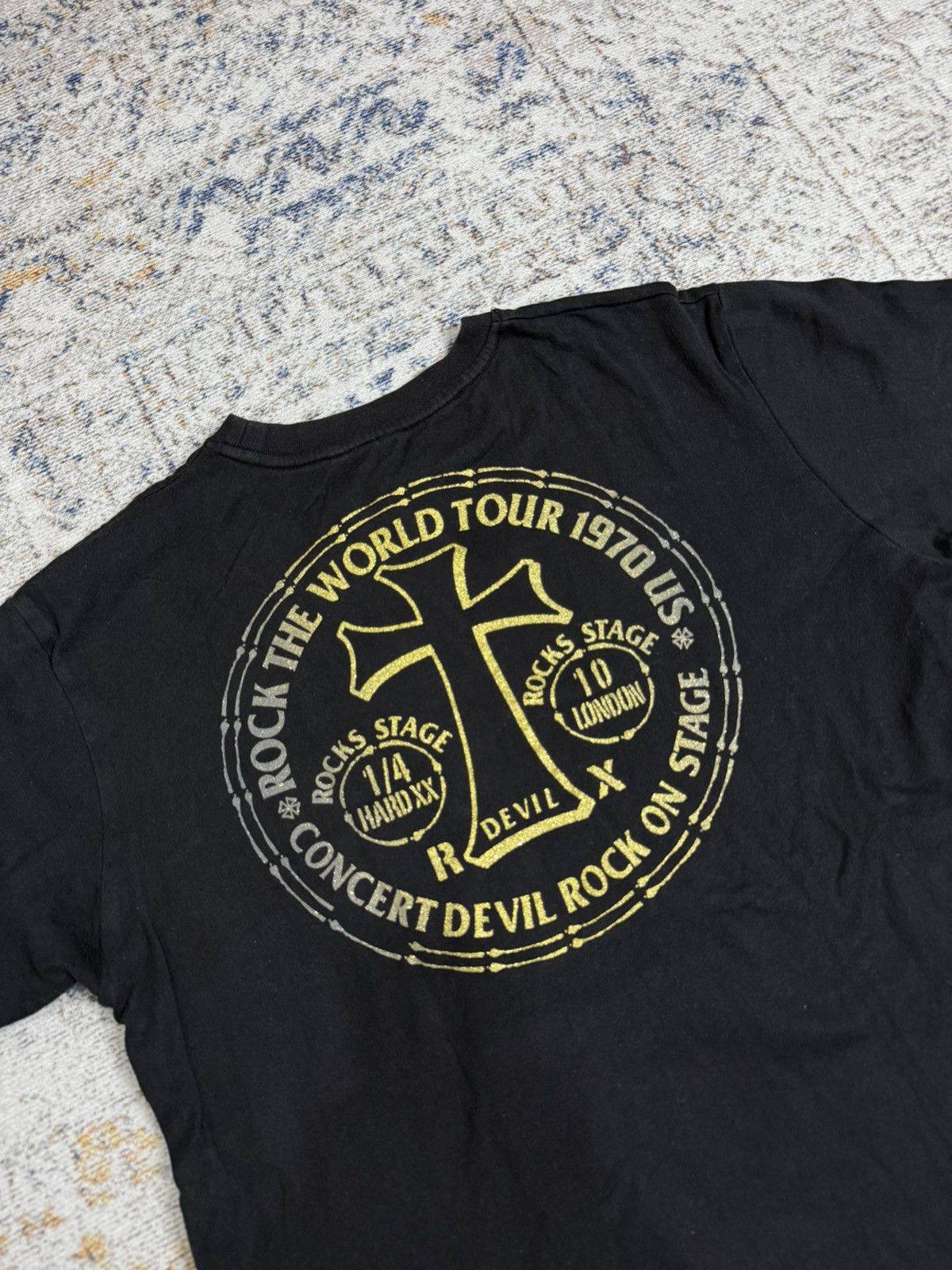 Japanese Brand Vintage R devil x wold tour 1970 rock tshirt Size US M / EU 48-50 / 2 - 2 Thumbnail