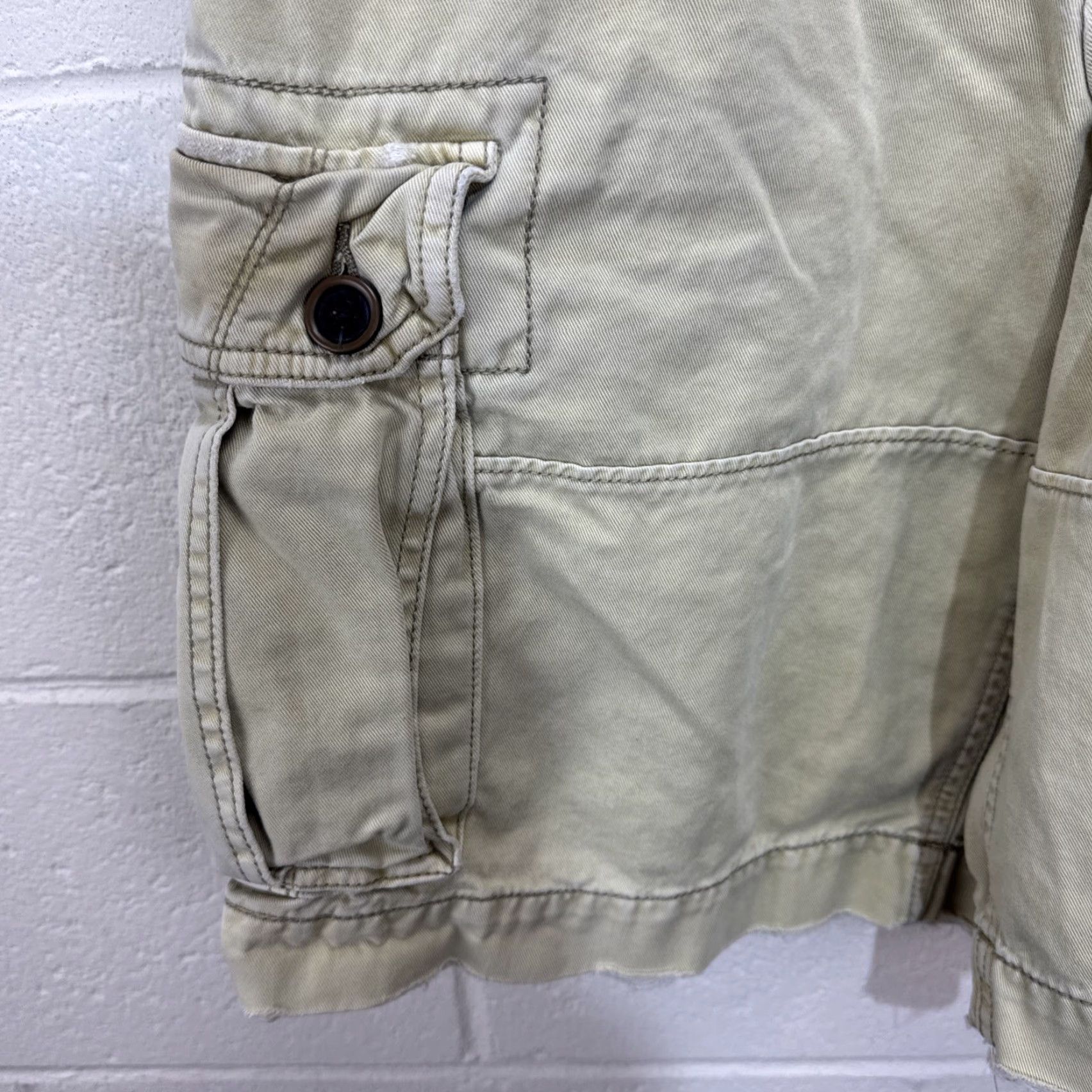 American Eagle Outfitters VINTAGE American Eagle Cargo Shorts Mens Size 34 Canvas Distressed Casual Summer Fall Spring Baggy Size US 34 / EU 50 - 3 Thumbnail