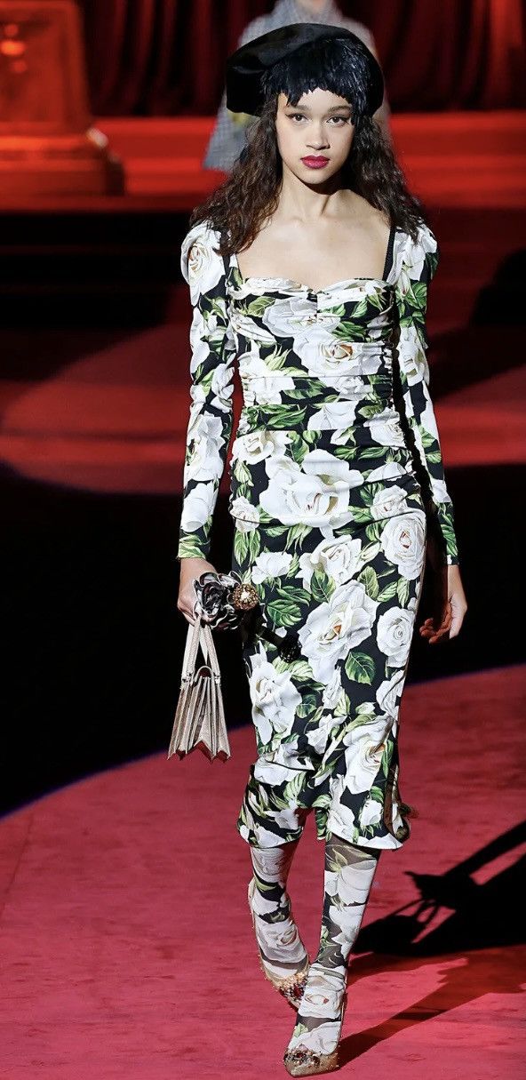 Dolce & Gabbana Fall19 Floral Print Sweat heart Neck Dress Size XS / US 0-2 / IT 36-38 - 1 Thumbnail