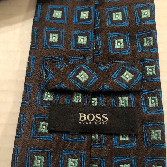 Hugo Boss Hugo boss men's new 100%silk tie 3 1/2" X 59" Size ONE SIZE - 2 Thumbnail