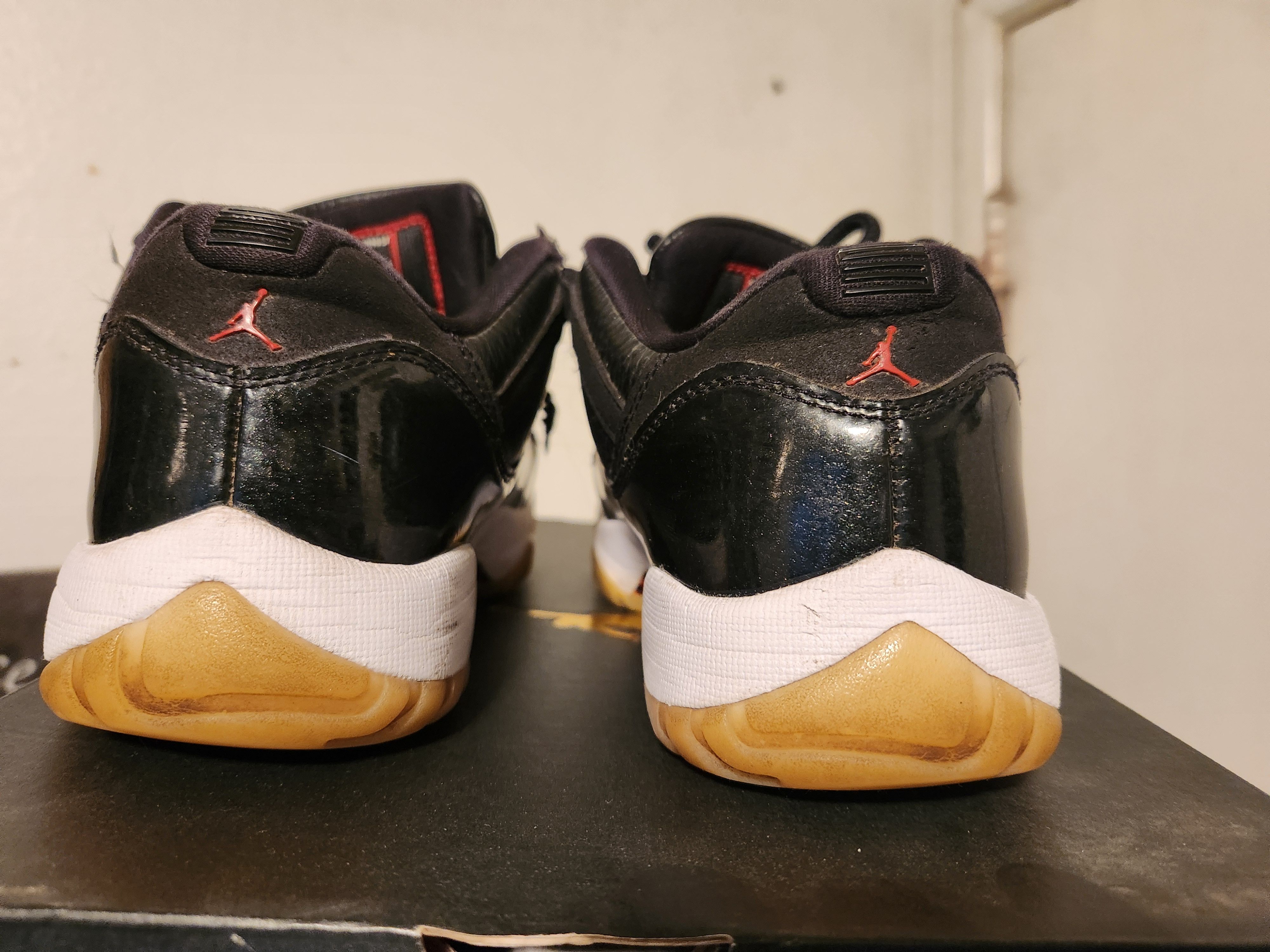 Jordan Brand Air Jordan 11 retro low "72-10" Size US 8 / EU 41 - 4 Thumbnail