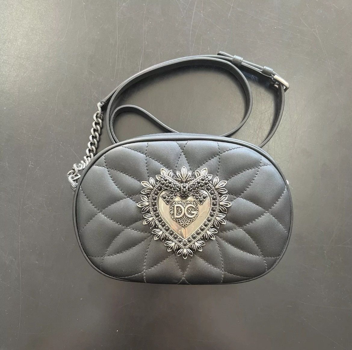 Dolce Gabbana D&g Devotion Camera Shoulder Bag in Black, Women's