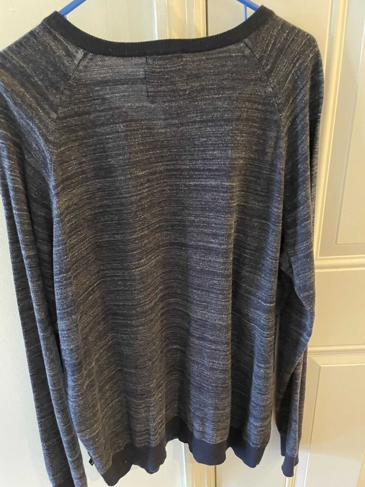 American Eagle Outfitters American Eagle Men’s seriously soft Vneck top size XL Size US XL / EU 56 / 4 - 4 Thumbnail