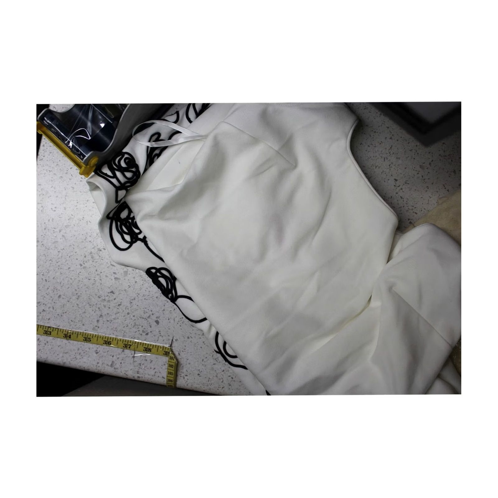 Karl Lagerfeld Karl Lagerfeld Womens Floral Trim Sheath Dress Size 10 white Size L / US 10 / IT 46 - 2 Thumbnail