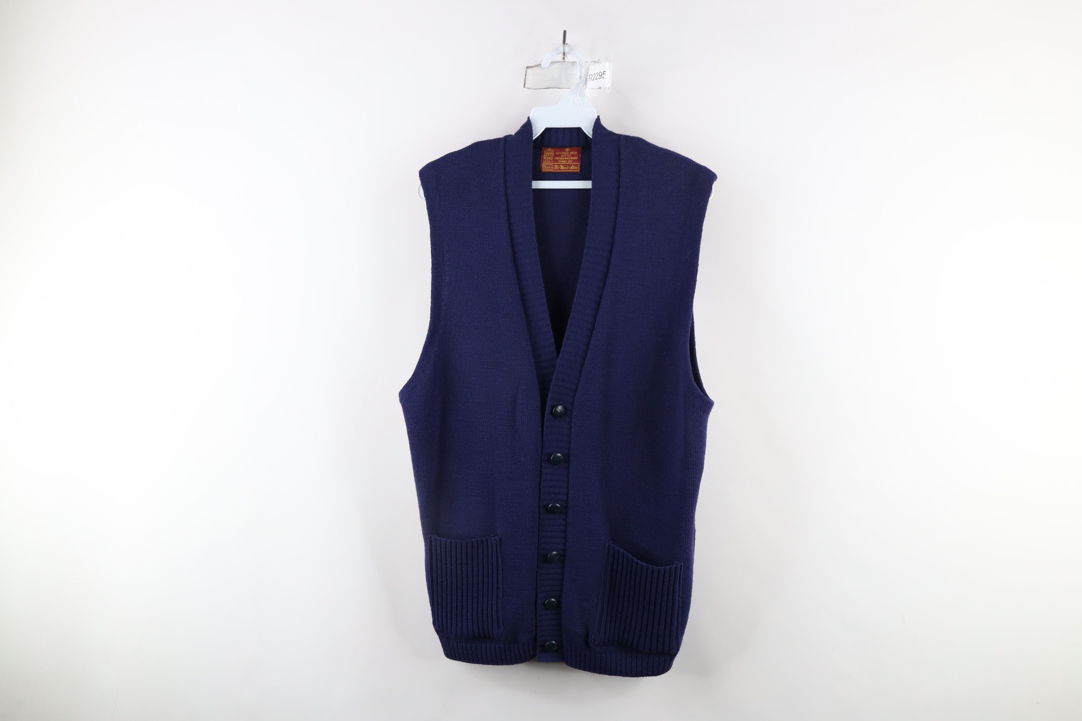Vintage Vintage 60s 70s Streetwear Cardigan Sweater Vest Navy Blue Size US XL / EU 56 / 4 - 1 Thumbnail