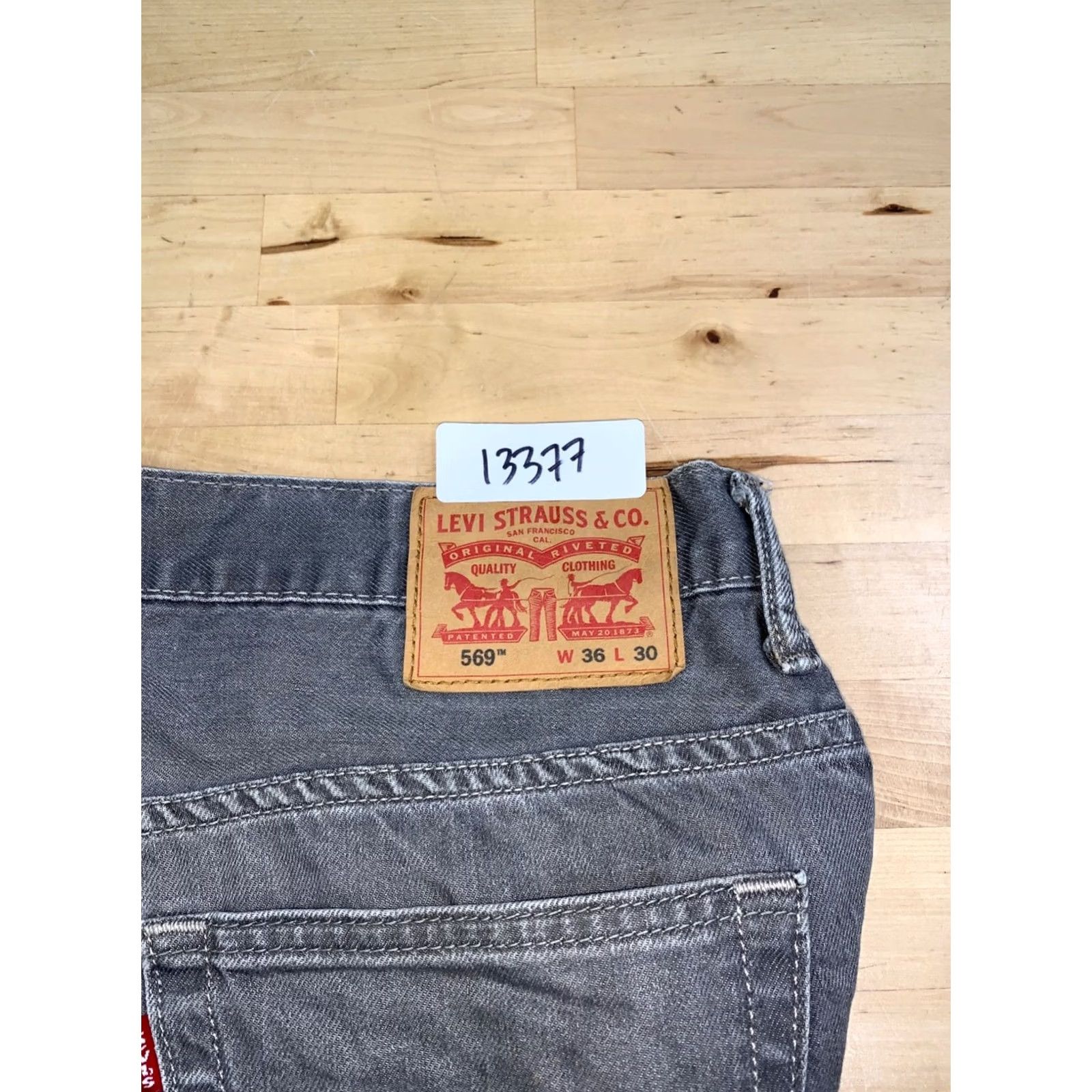 Levi's Levi's 569 Jeans Men 36x30 Gray Distressed 5-Pocket Relaxed Straight Denim Cotton Casual Work Vintage No Size US 36 / EU 52 - 2 Thumbnail