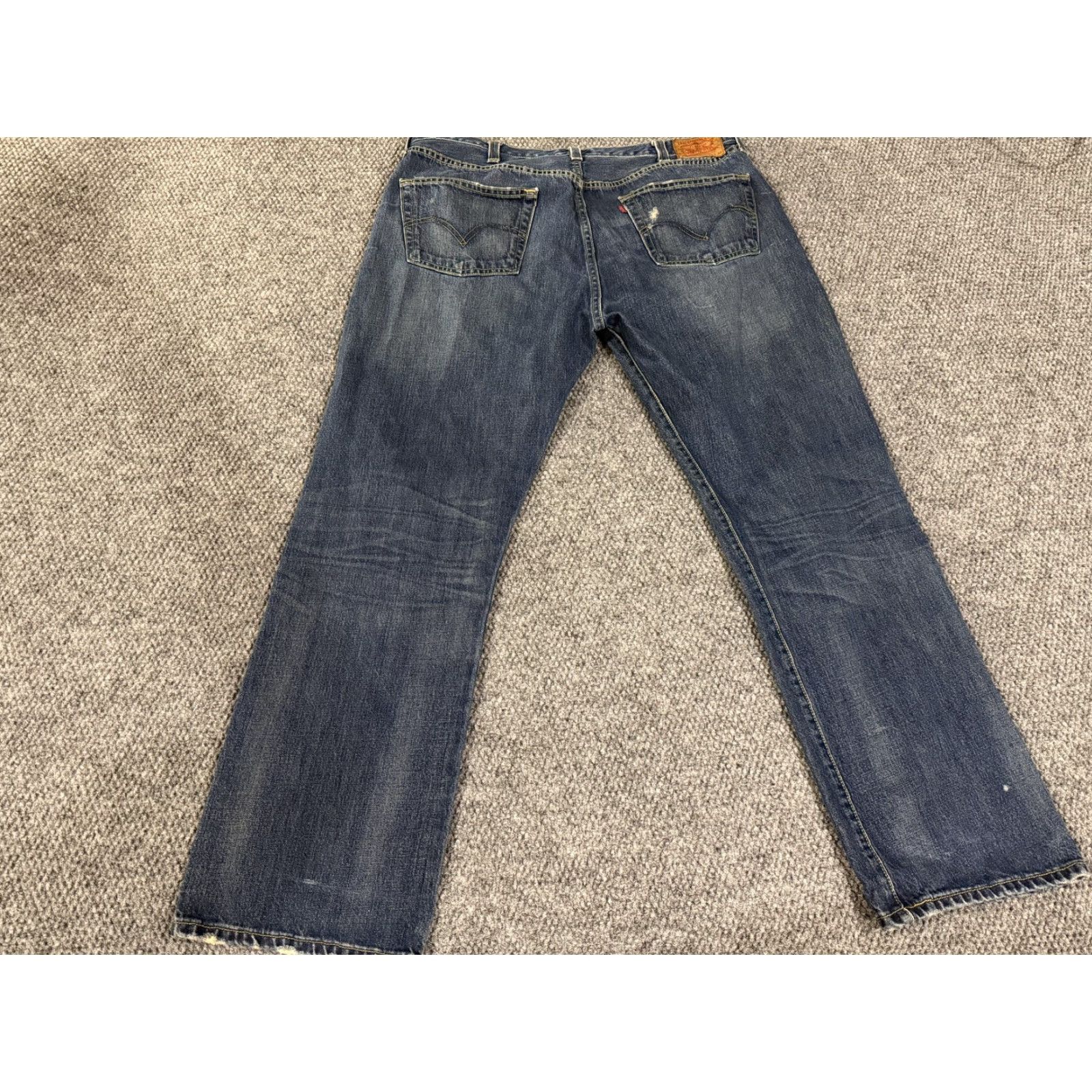 Levi's VINTAGE Levis 501 Jeans Mens 40x32 Blue Button Fly Straight Leg Denim Distressed Size US 40 / EU 56 - 7 Thumbnail