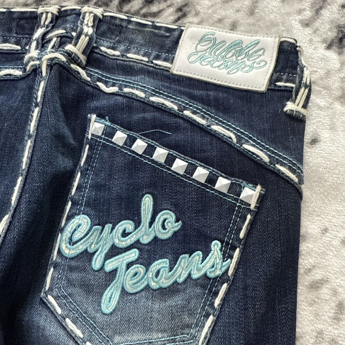 Japanese Brand Cycle Japan Embroidered Bold Stitch Studded Skinny Jeans Size 26" / US 2 / IT 38 - 10 Thumbnail