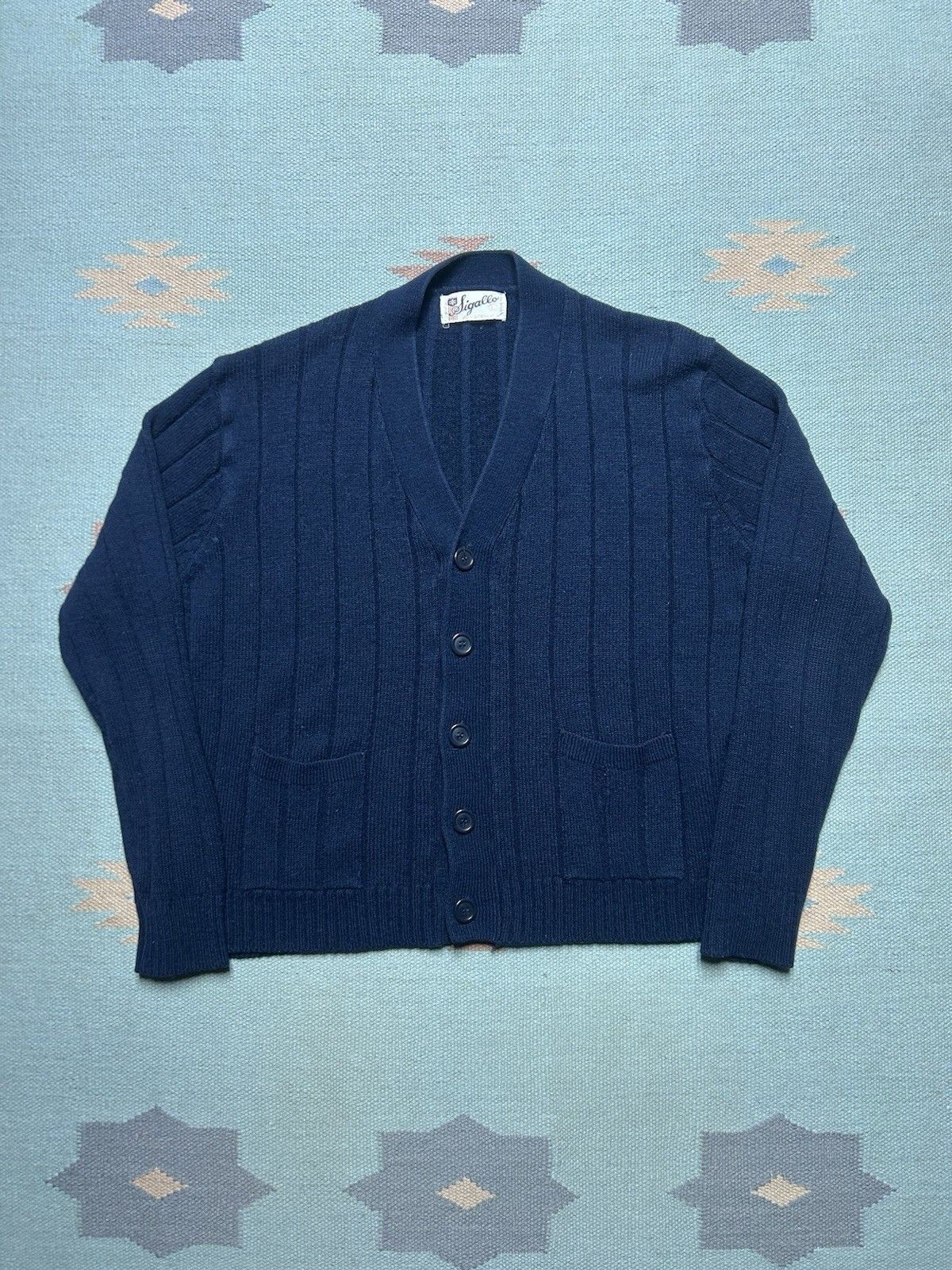 Vintage 1970s cardigan sweater acrylic knit button ribbed navy large Size US L / EU 52-54 / 3 - 1 Thumbnail