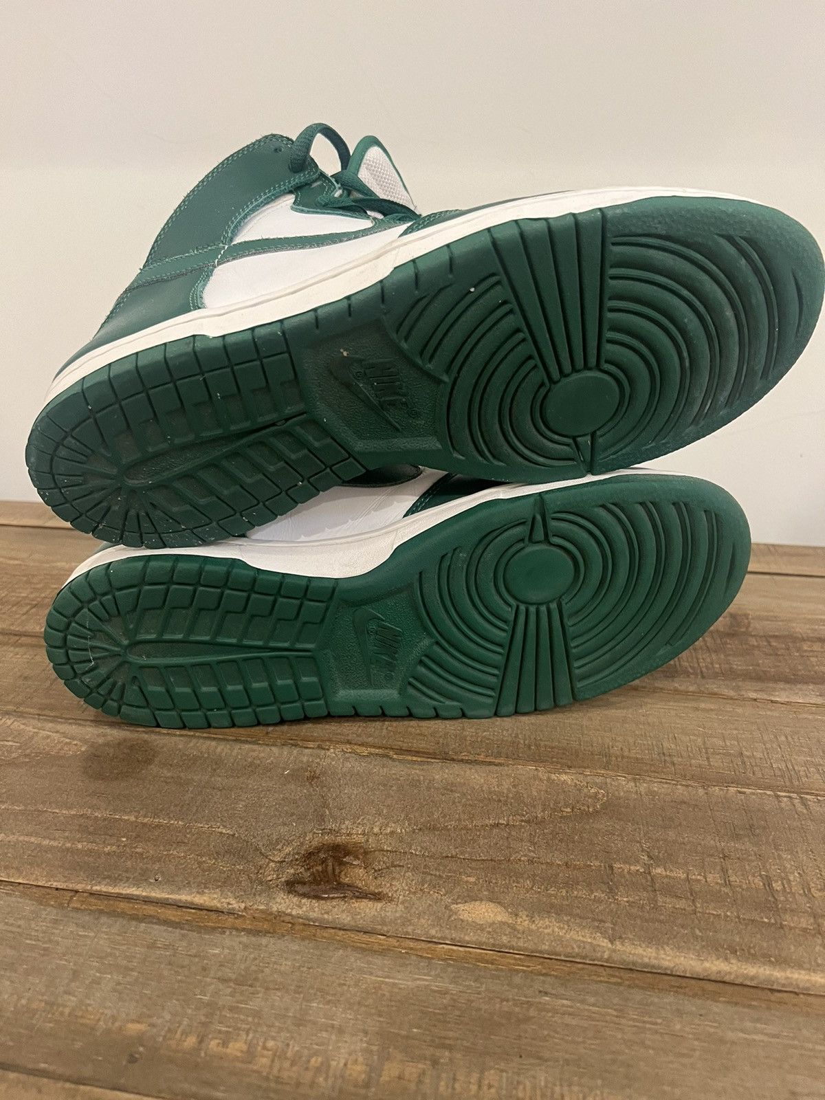 Nike 2003 Nike Dunk High Celtic Green Size US 9.5 / EU 42-43 - 6 Thumbnail