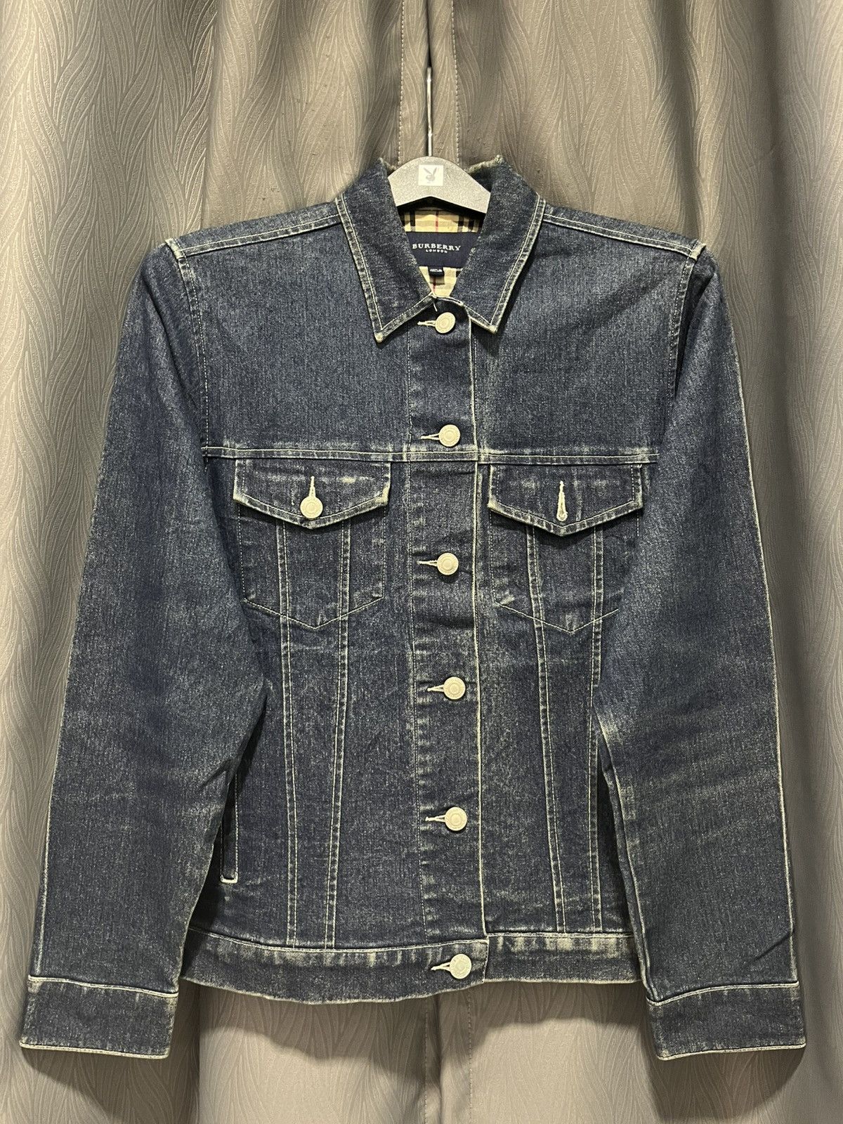 Burberry Burberry London Ladies Trucker Denim Jacket Size M / US 6-8 / IT 42-44 - 1 Thumbnail