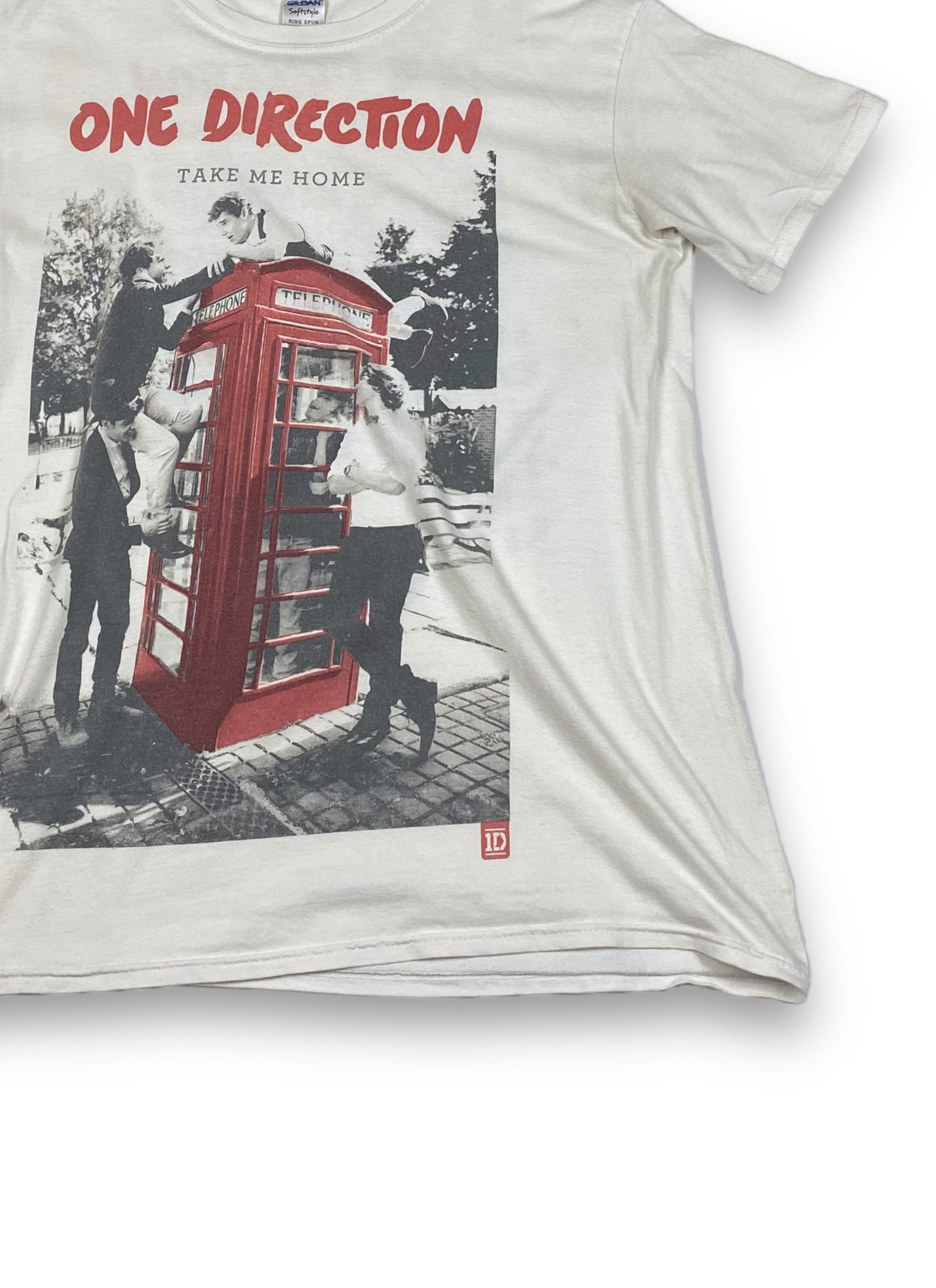 Band Tees × Vintage 2013 Vintage ONE DIRECTION Take Me Home Tour T-Shirt M722 Size US S / EU 44-46 / 1 - 2 Thumbnail