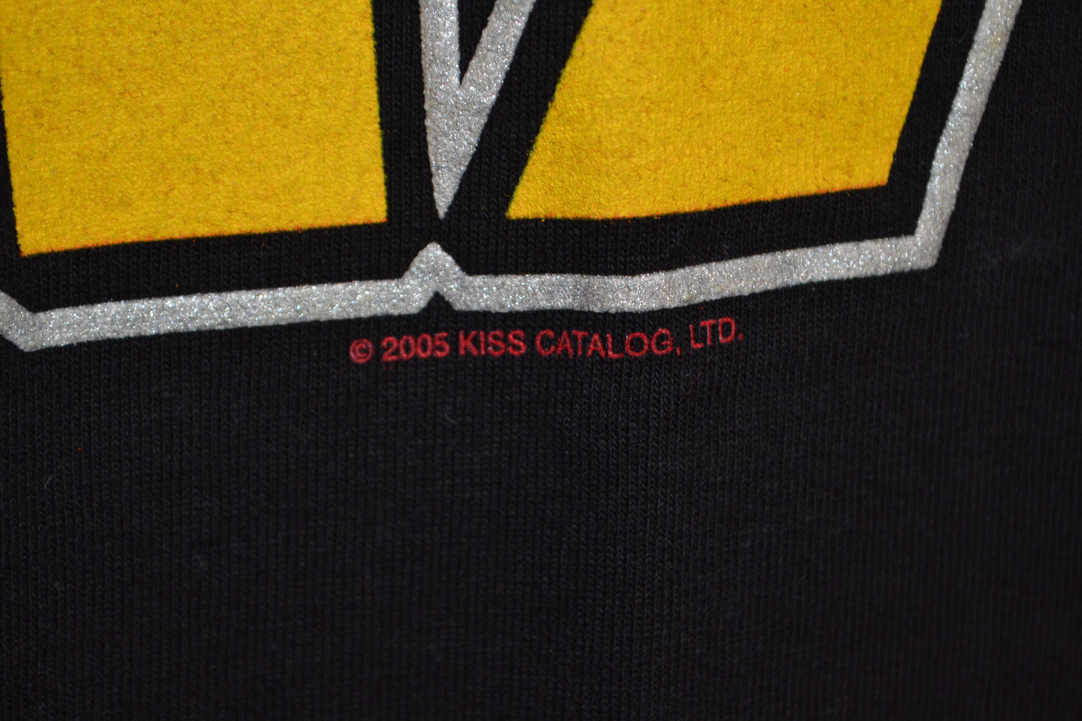 Band Tees Vintage Kiss Band T Shirt XL Black 2005 Catalog Tee Size US XL / EU 56 / 4 - 3 Thumbnail
