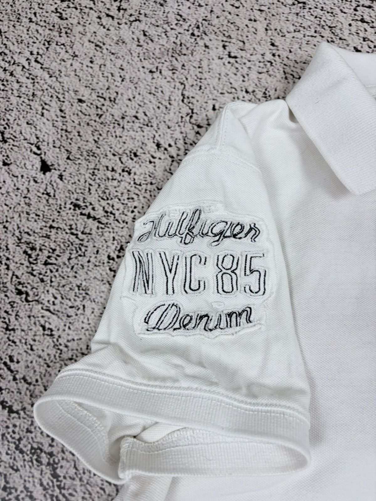 Tommy Hilfiger Tommy Hilfiger Denim White Varsity 85 Patch Polo Shirt L Size US L / EU 52-54 / 3 - 8 Thumbnail