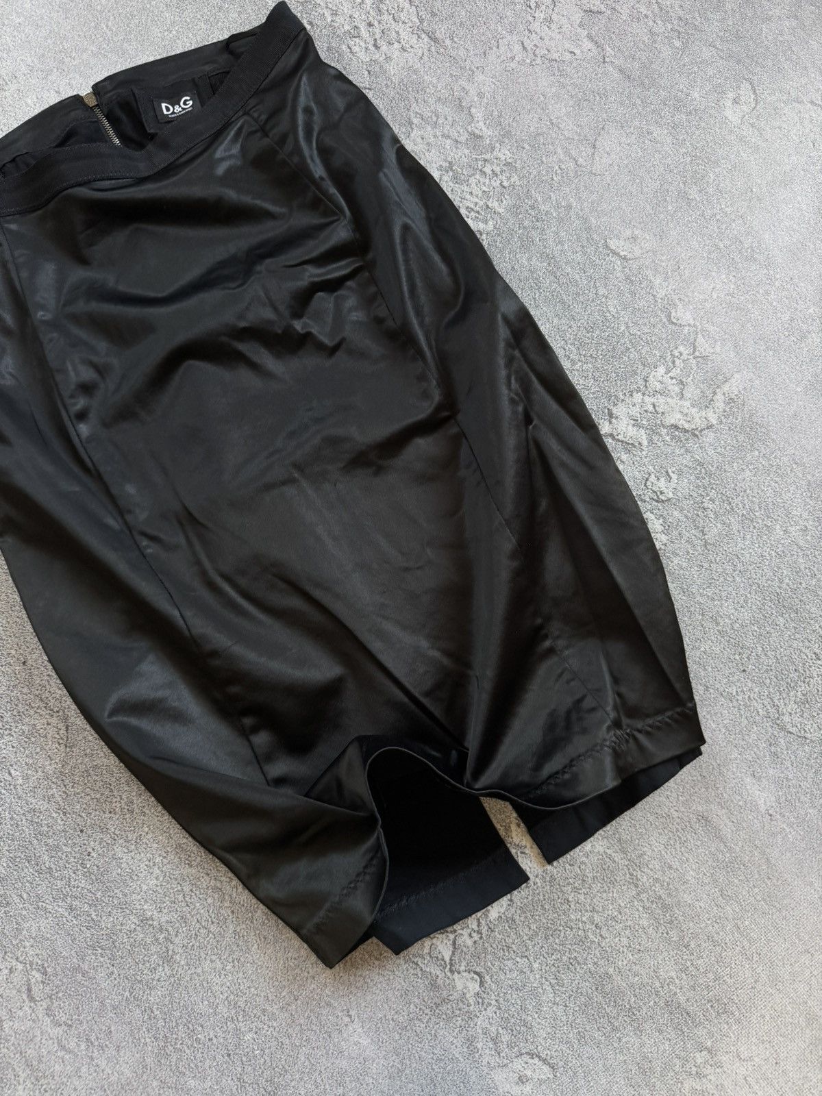Dolce & Gabbana Dolce & Gabbana 42size pencil black skirt Size 28" / US 6 / IT 42 - 3 Thumbnail