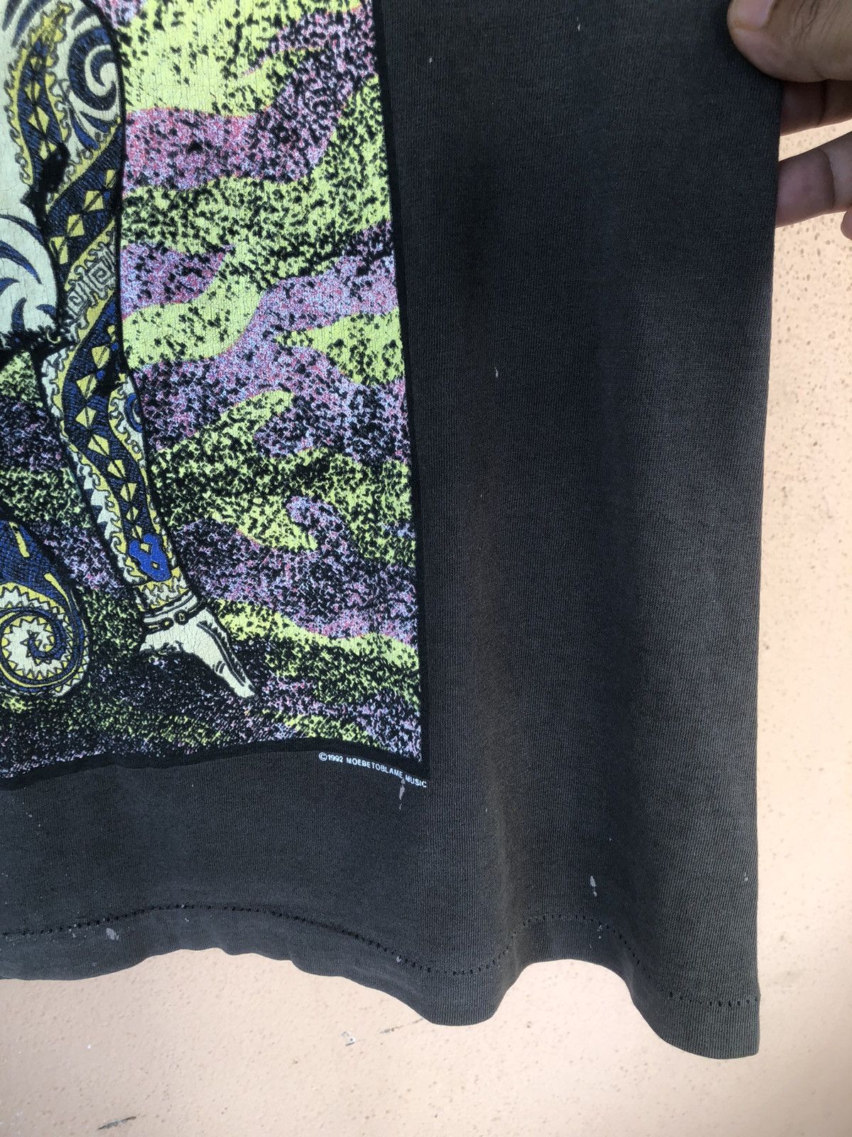 Band Tees × Vintage Vintage 90s Red Hot Chili Peppers Tatoo Women Size US M / EU 48-50 / 2 - 8 Thumbnail