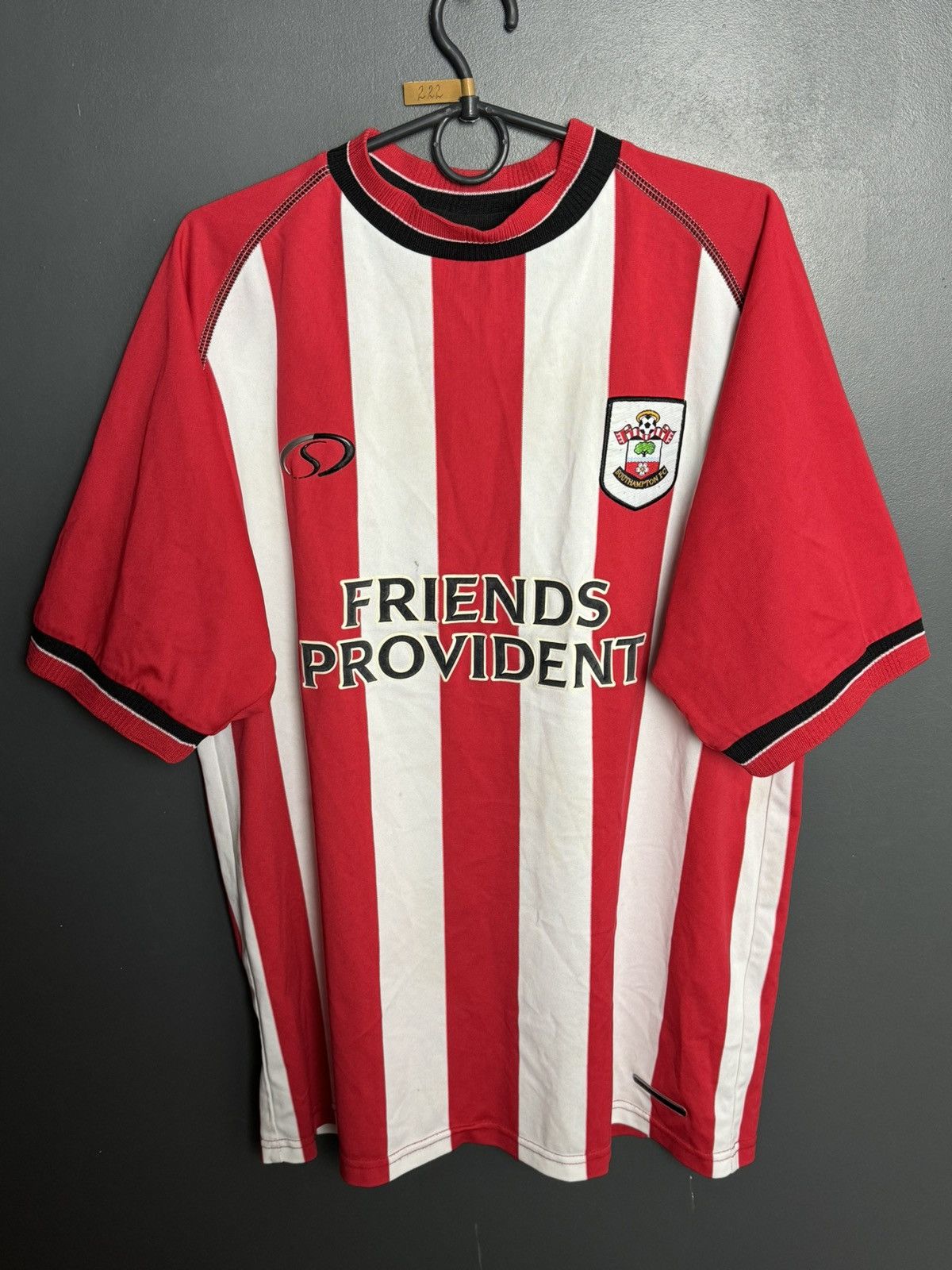 Other Southampton 03/05 Home Football Jersey Size US L / EU 52-54 / 3 - 1 Thumbnail