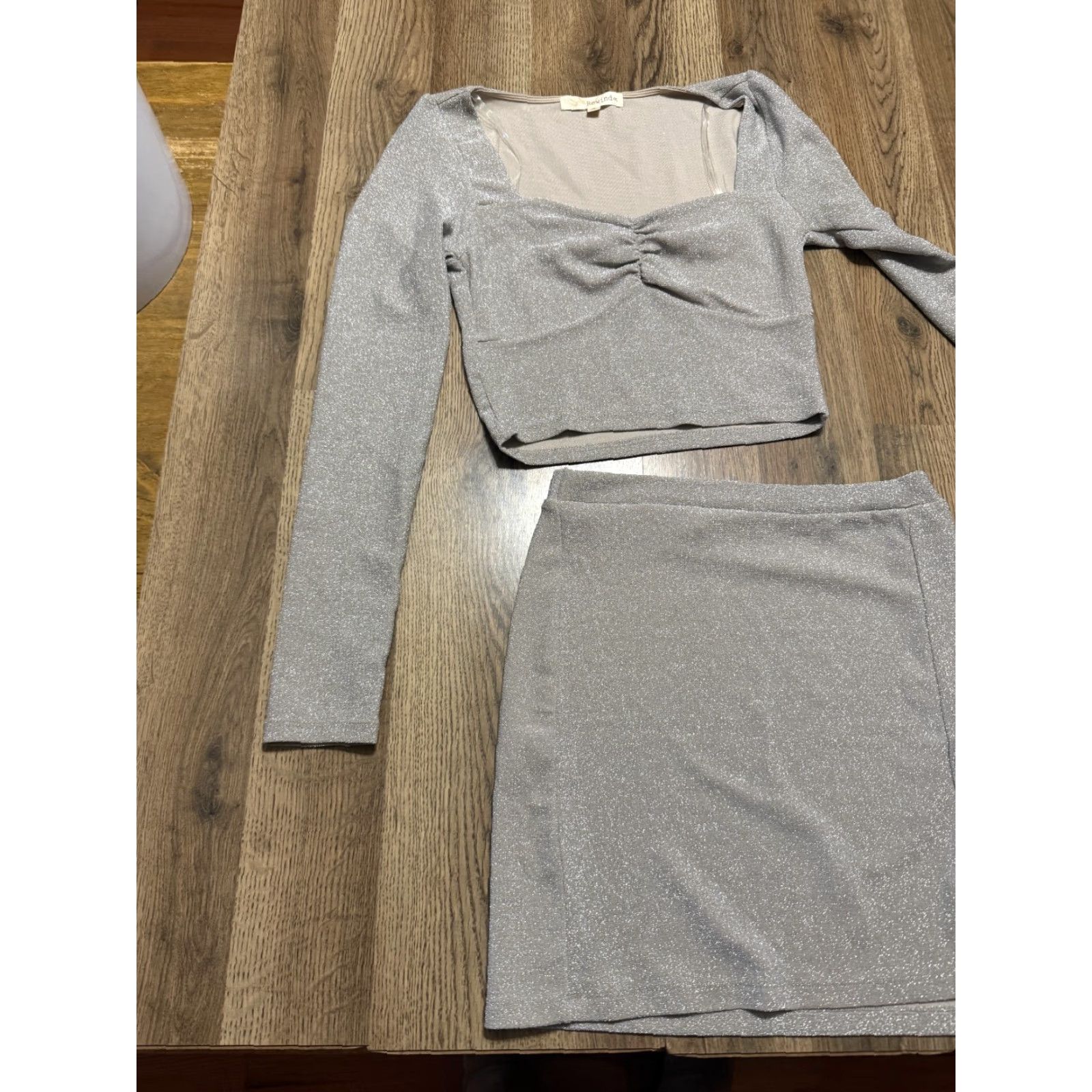 Vintage NWT Rewind Outfit Womens Small Silver Sparkly Long Sleeve Crop Top Skirt Short Set Size S / US 4 / IT 40 - 3 Thumbnail