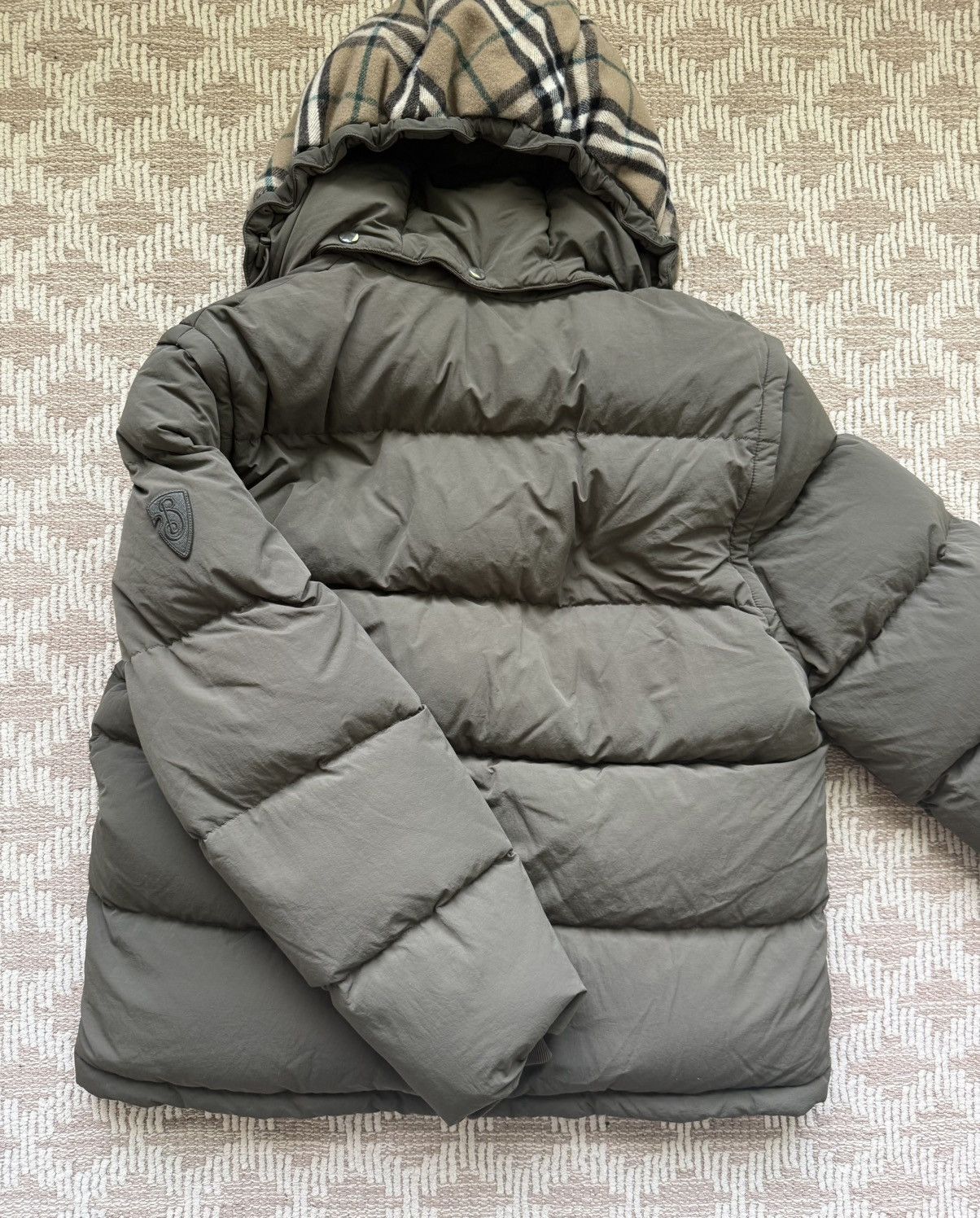 Burberry Burberry Reversible Nylon Puffer Coat Size US L / EU 52-54 / 3 - 3 Thumbnail