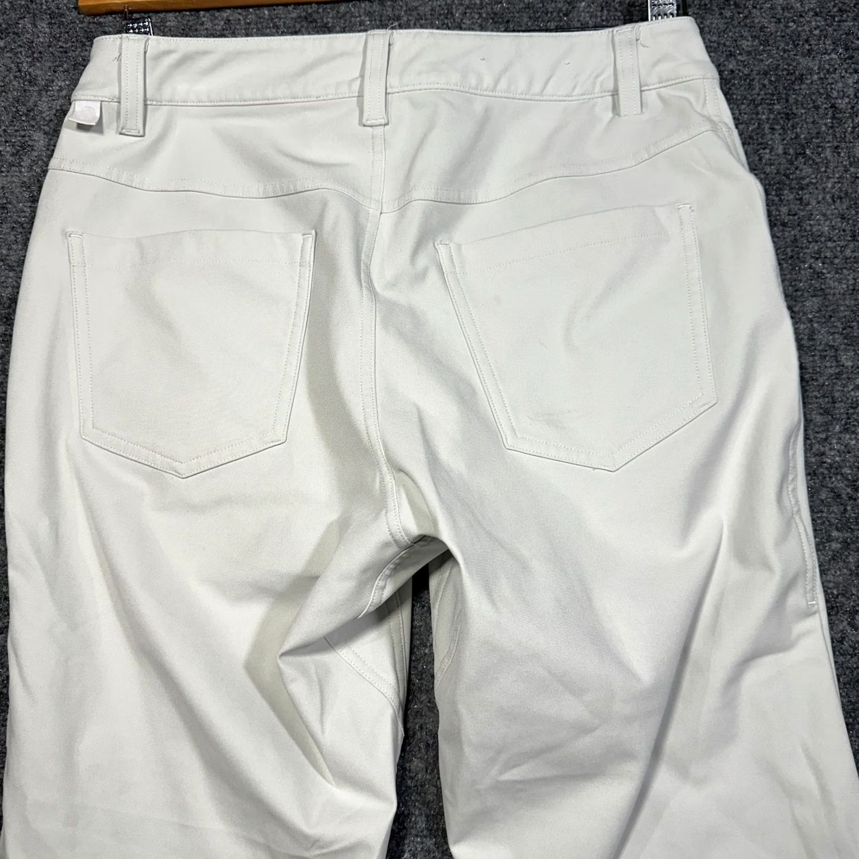 Lululemon Lululemon Womens Pants 28 Light Gray Stretch Chino Zip Fly Pockets Size 28" / US 6 / IT 42 - 6 Thumbnail