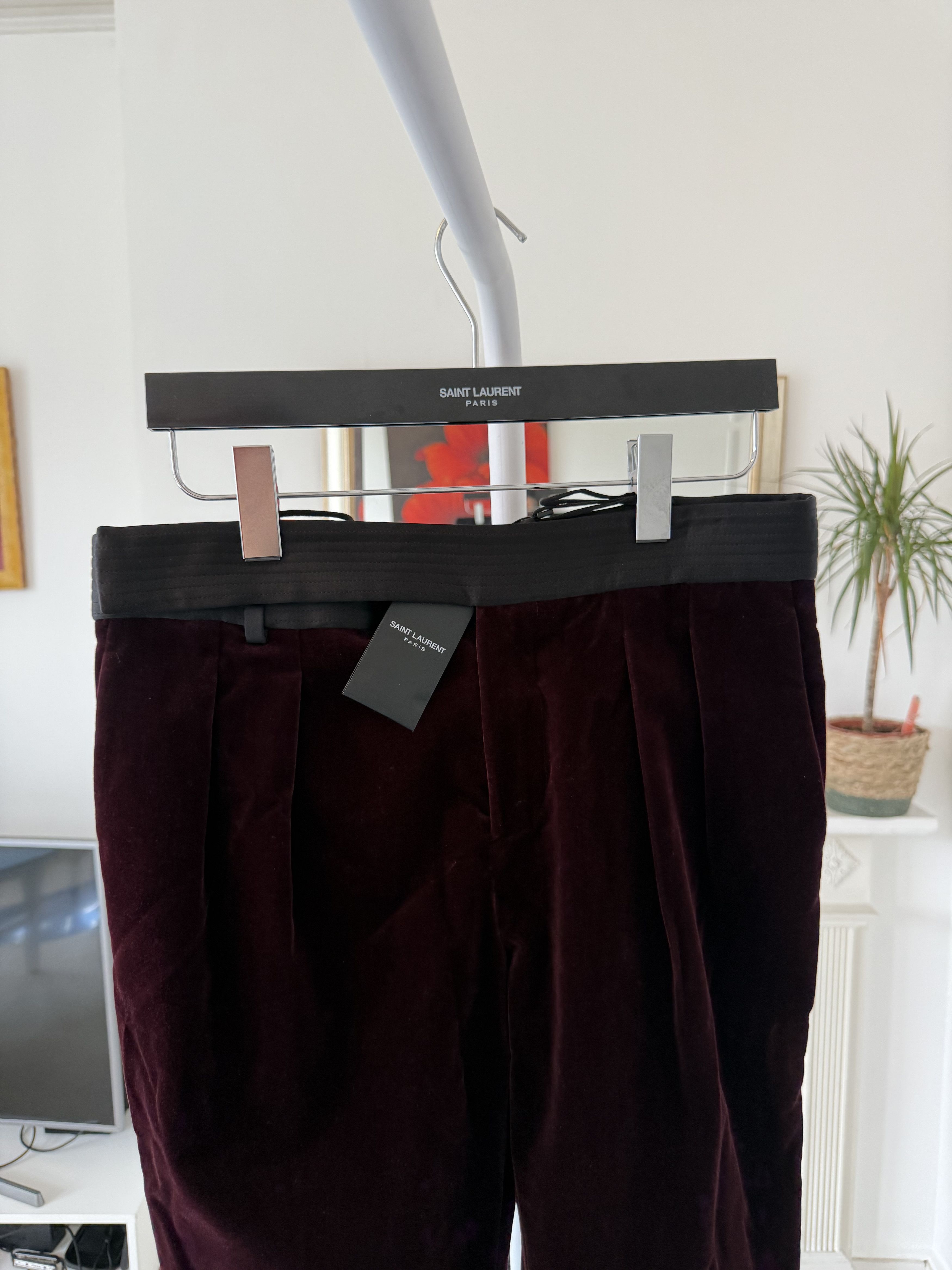 Saint Laurent Paris FW22' Saint Laurent Carrot-fit Velvet Pants Size US 30 / EU 46 - 13 Thumbnail