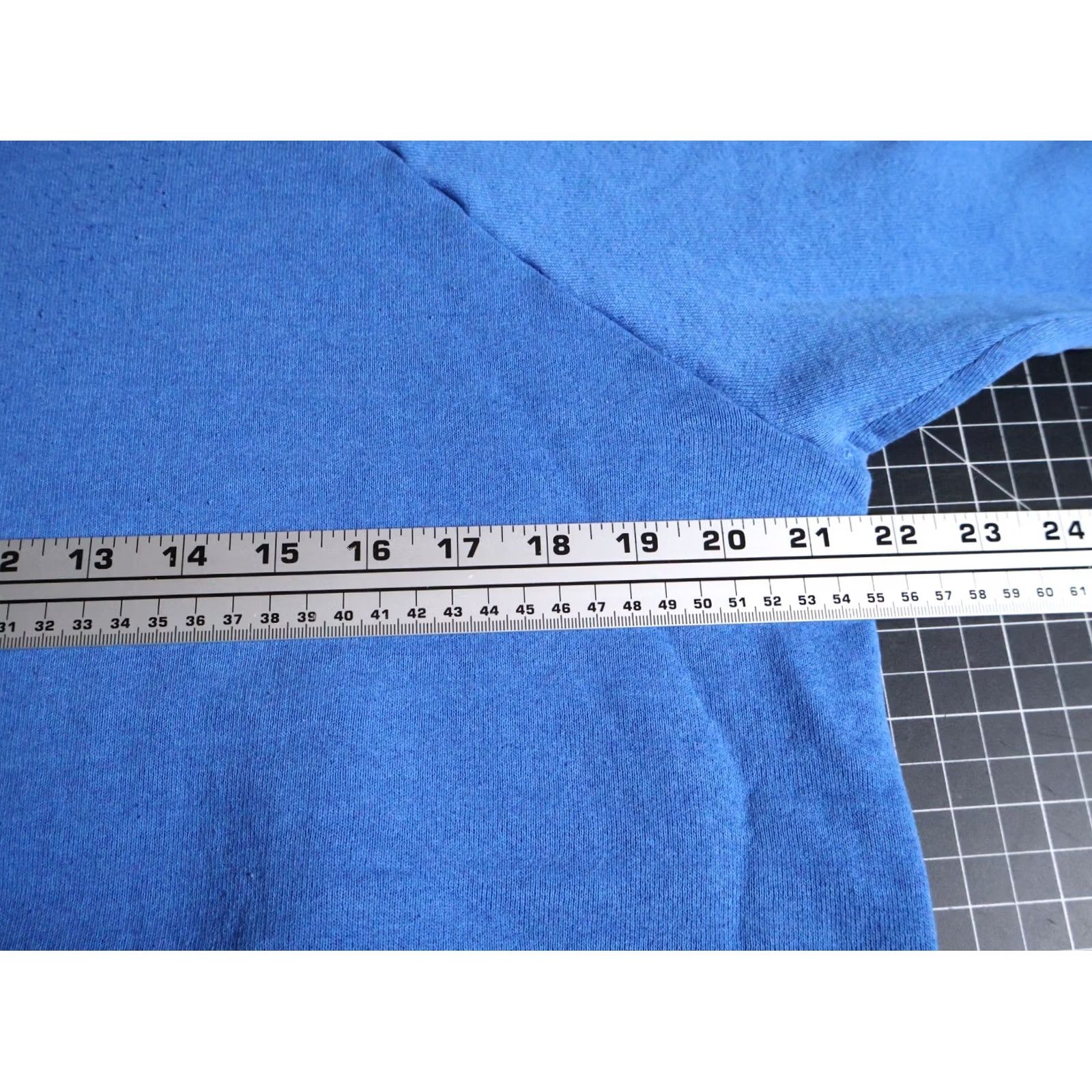 Fruit Of The Loom VINTAGE Fruit of the Loom Sweatshirt Raglan Sleeves 50/50 Blue Adult Large Crew Neck Pullover Men's Old School 80s Retro Size US L / EU 52-54 / 3 - 5 Thumbnail