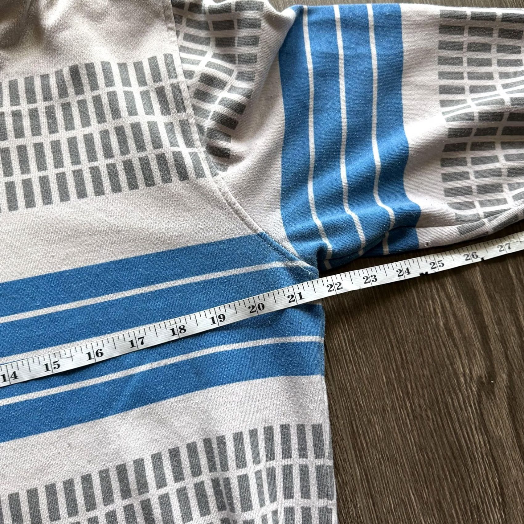 Vintage VINTAGE DC Shoes Hoodie Striped Small Beige Blue Fleece Pullover Sweatshirt Mens S Knit Crew Neck Hooded Pockets Sweatshirt Size US S / EU 44-46 / 1 - 7 Thumbnail