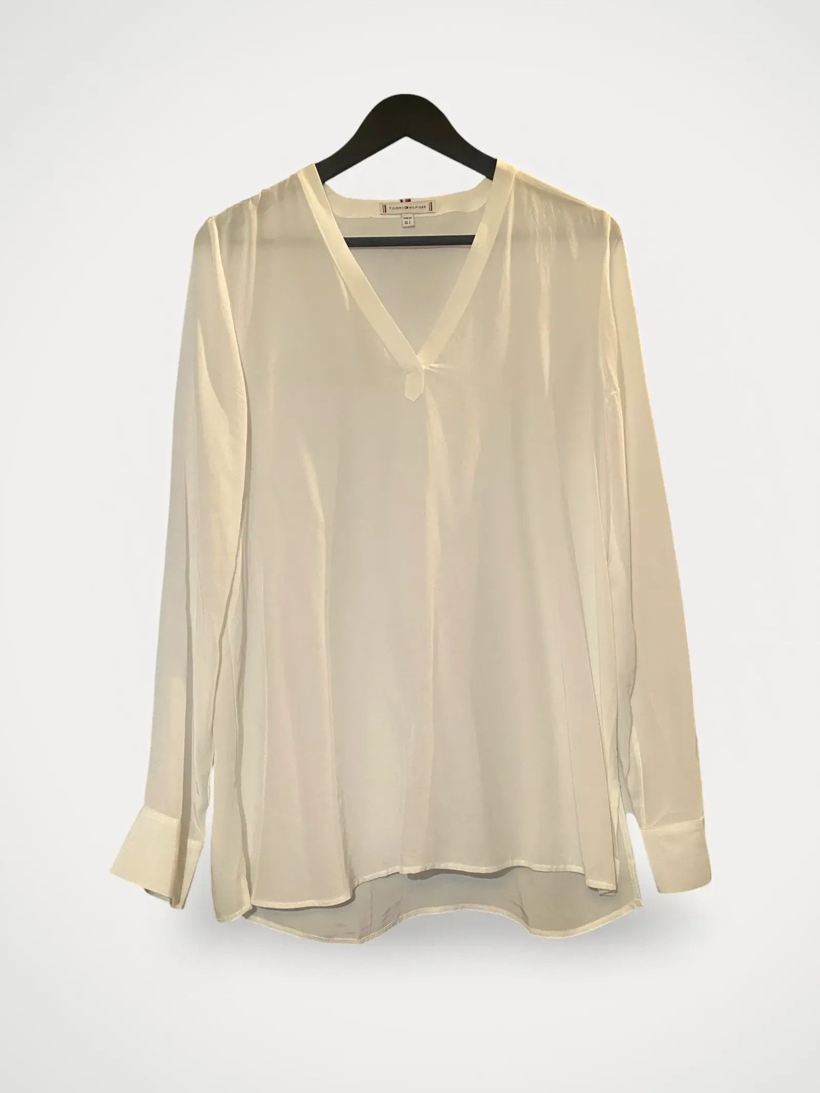 Tommy Hilfiger Tommy Hilfiger Blouse Size XS / US 0-2 / IT 36-38 - 1 Thumbnail
