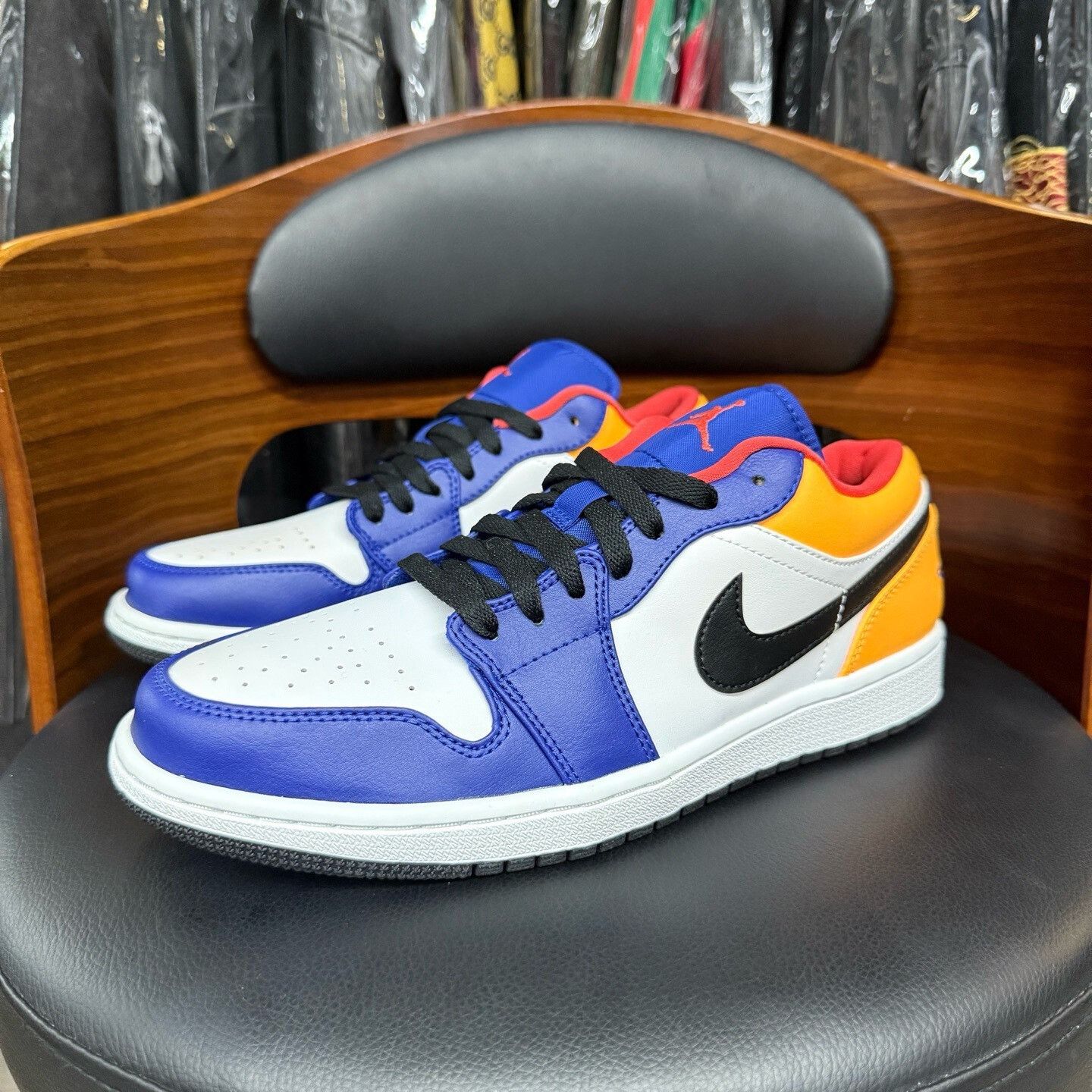 Nike Nike AJ1 Blue Lowtop Sneakers 42 Men Size US 9 / EU 42 - 1 Thumbnail