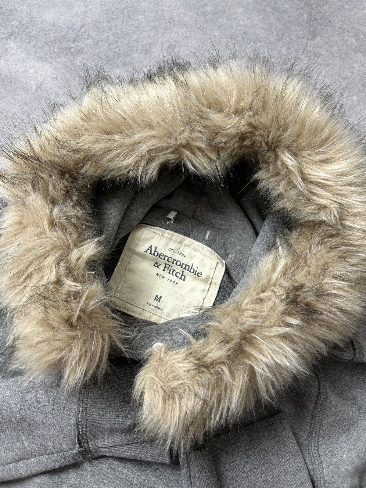 Abercrombie & Fitch Vintage Abercrombie&Fitch Fur hooded y2k style ifsixwasnine Size US M / EU 48-50 / 2 - 4 Thumbnail