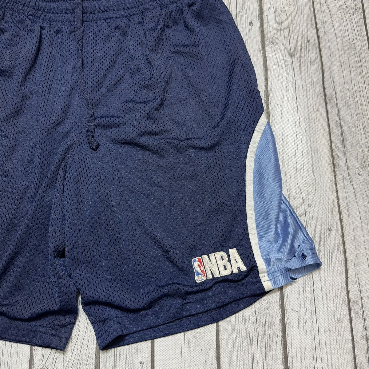 NBA × Vintage Vintage NBA shorts Size US 34 / EU 50 - 3 Thumbnail