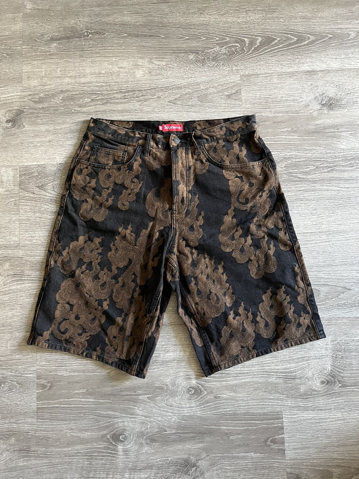 パンツ Supreme Flames Jacquard Denim Short Supreme Flames Jacquard Baggy Denim Short (SS23) - $148