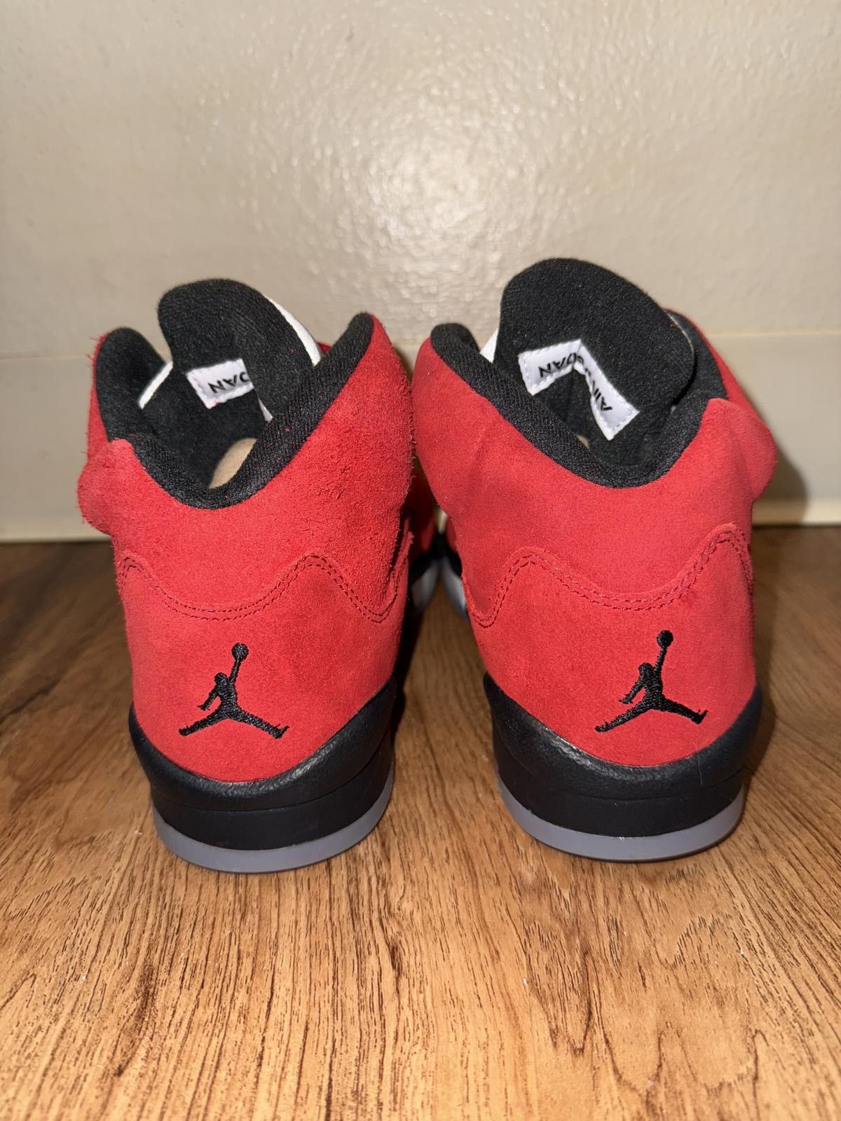 Nike Jordan 5 Retro Raging Bull Red (Gs) Size US 7 / EU 40 - 2 Thumbnail