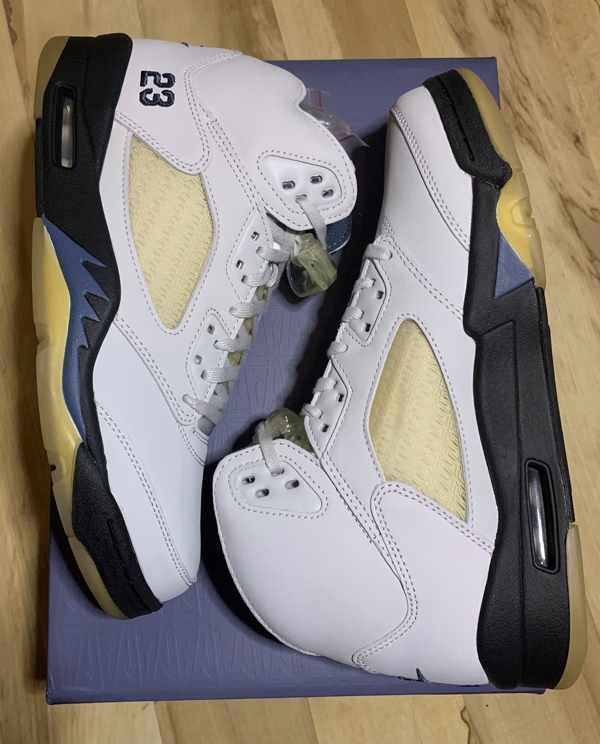 Nike Jordan 5 Retro x A Ma Maniere Dust W Size US 9.5 / EU 42-43 - 5 Thumbnail