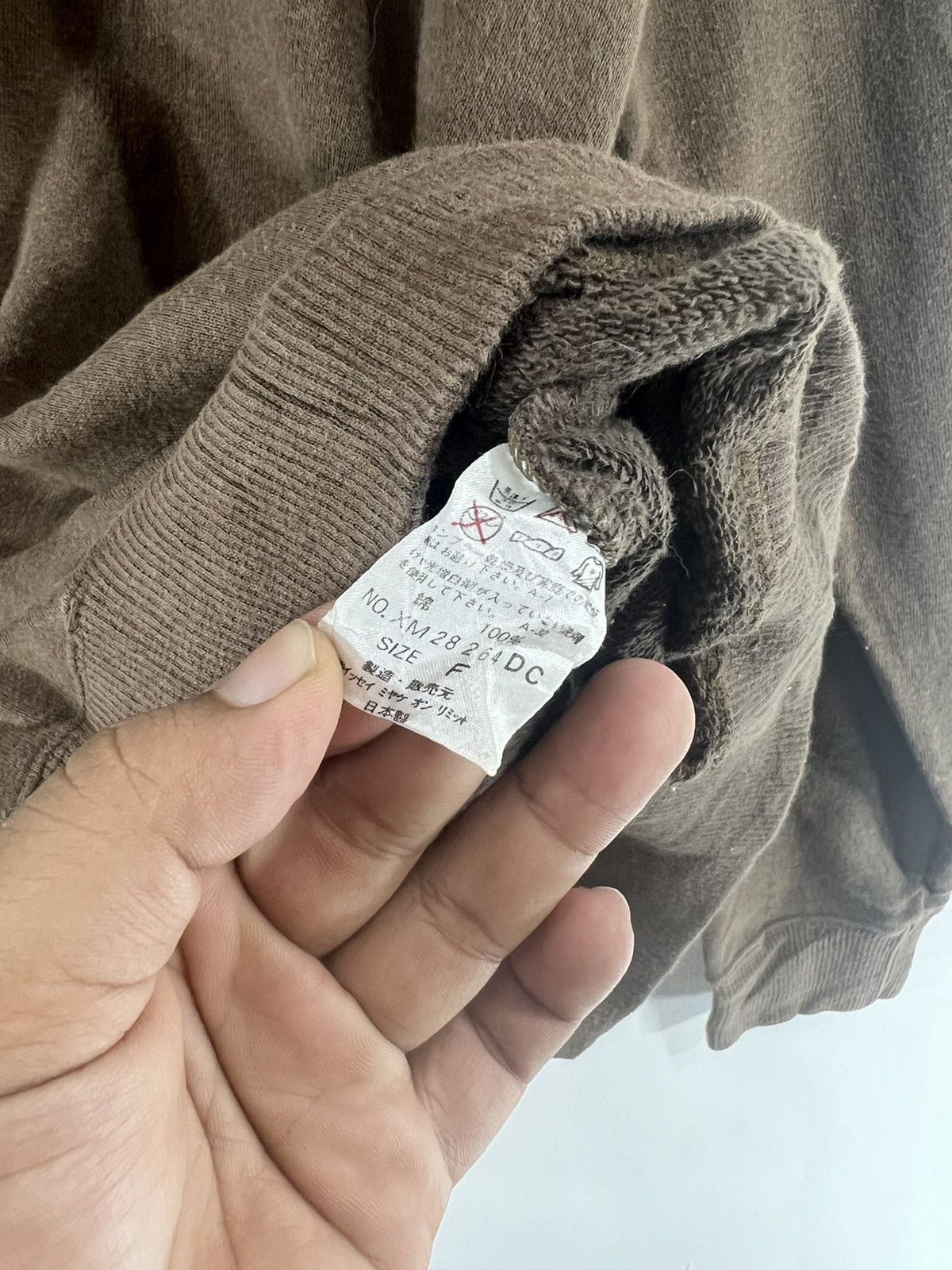 Issey Miyake Vintage 90's Issey Miyake On Limits sweatshirt Size US M / EU 48-50 / 2 - 4 Thumbnail