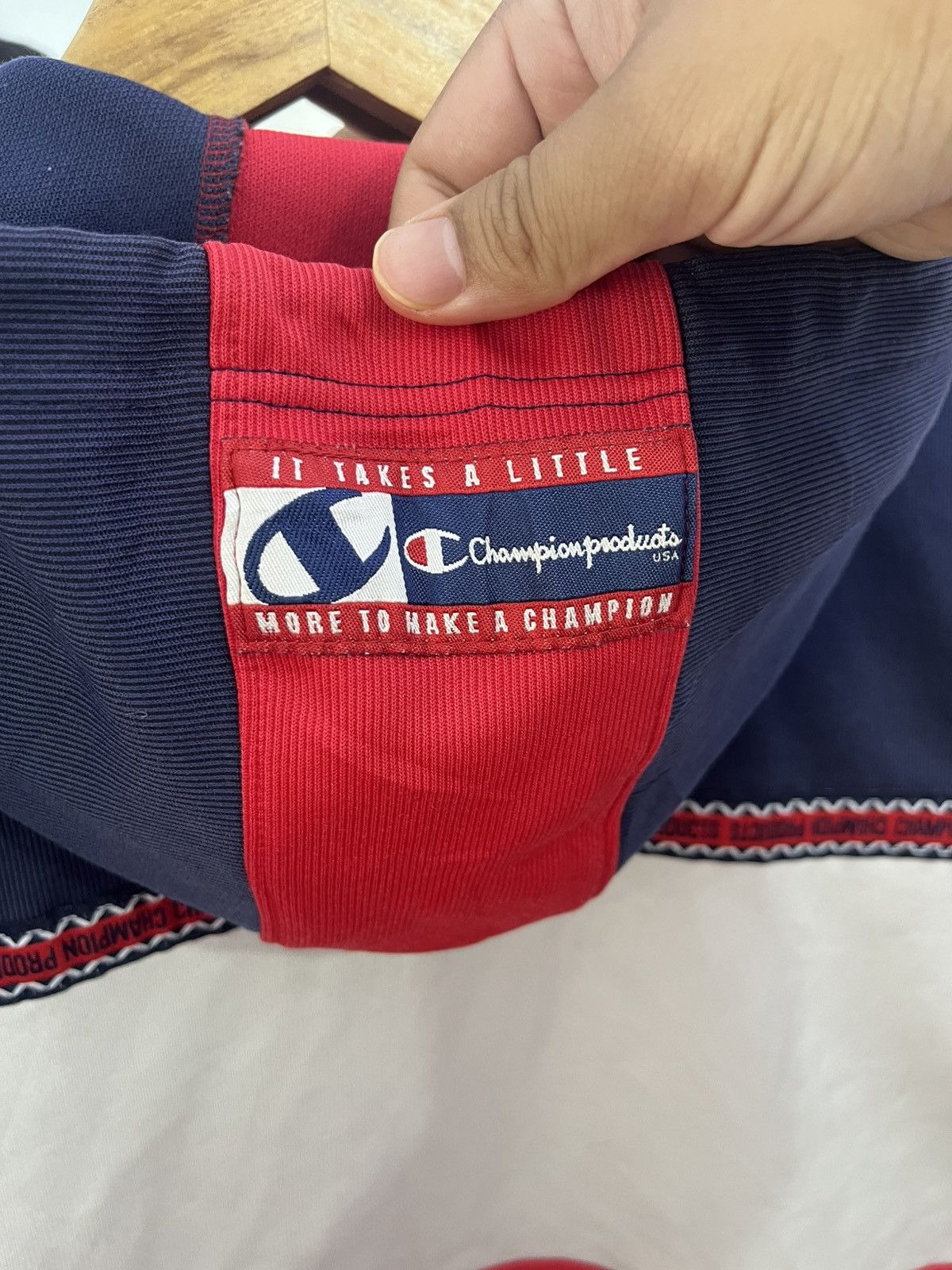 Champion Vintage Champion Tape Hoodie 90s Hip Hop Style Size US L / EU 52-54 / 3 - 11 Thumbnail