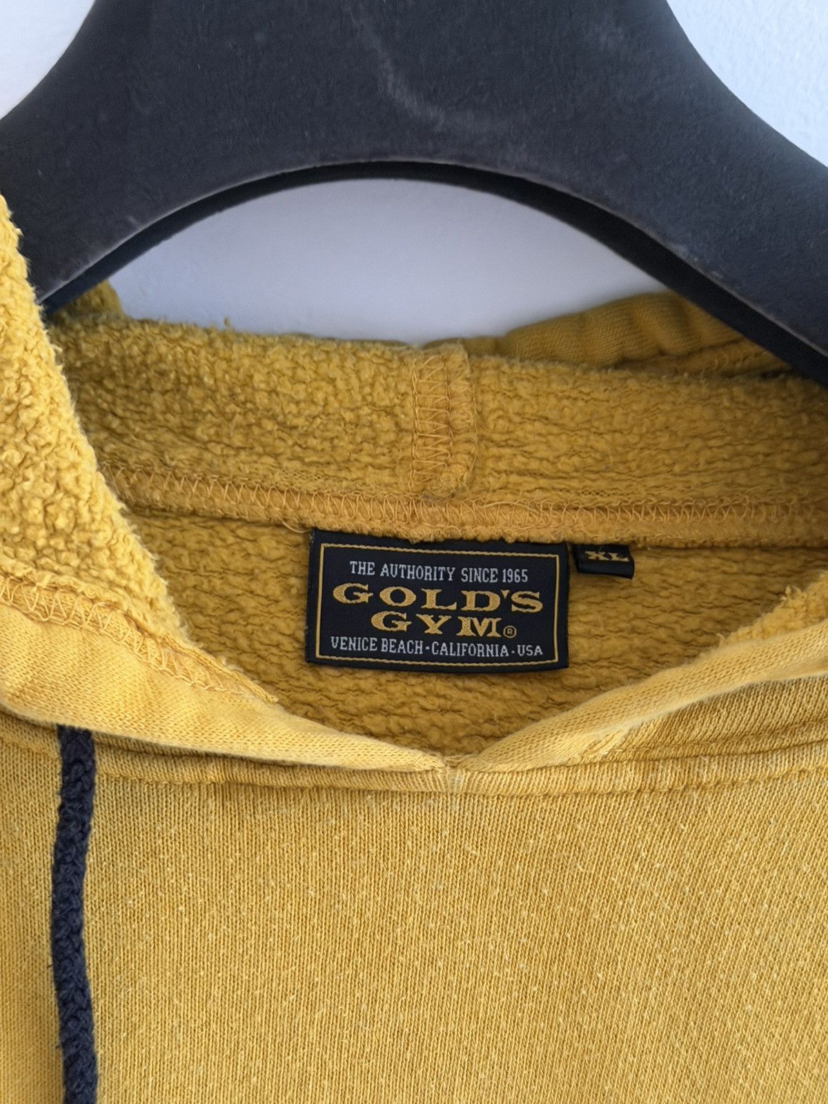 Vintage VINTAGE 00s Y2K GOLD’S GYM HOODIE BODYBUILDING EUROPE XL Size US XL / EU 56 / 4 - 3 Thumbnail
