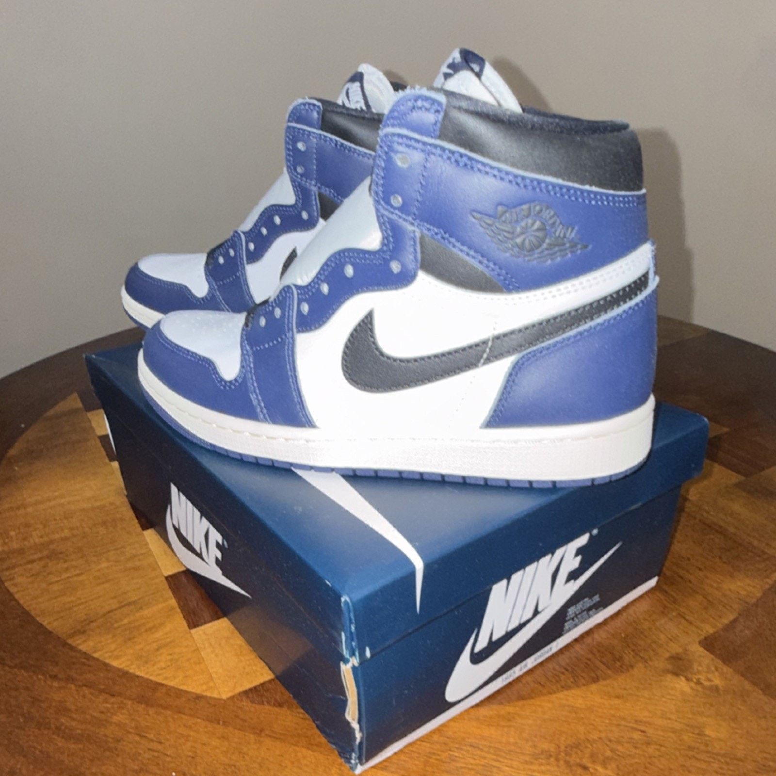 Nike Nike Air Jordan 1 Retro High OG Midnight Navy Size US 7.5 / EU 40-41 - 4 Thumbnail