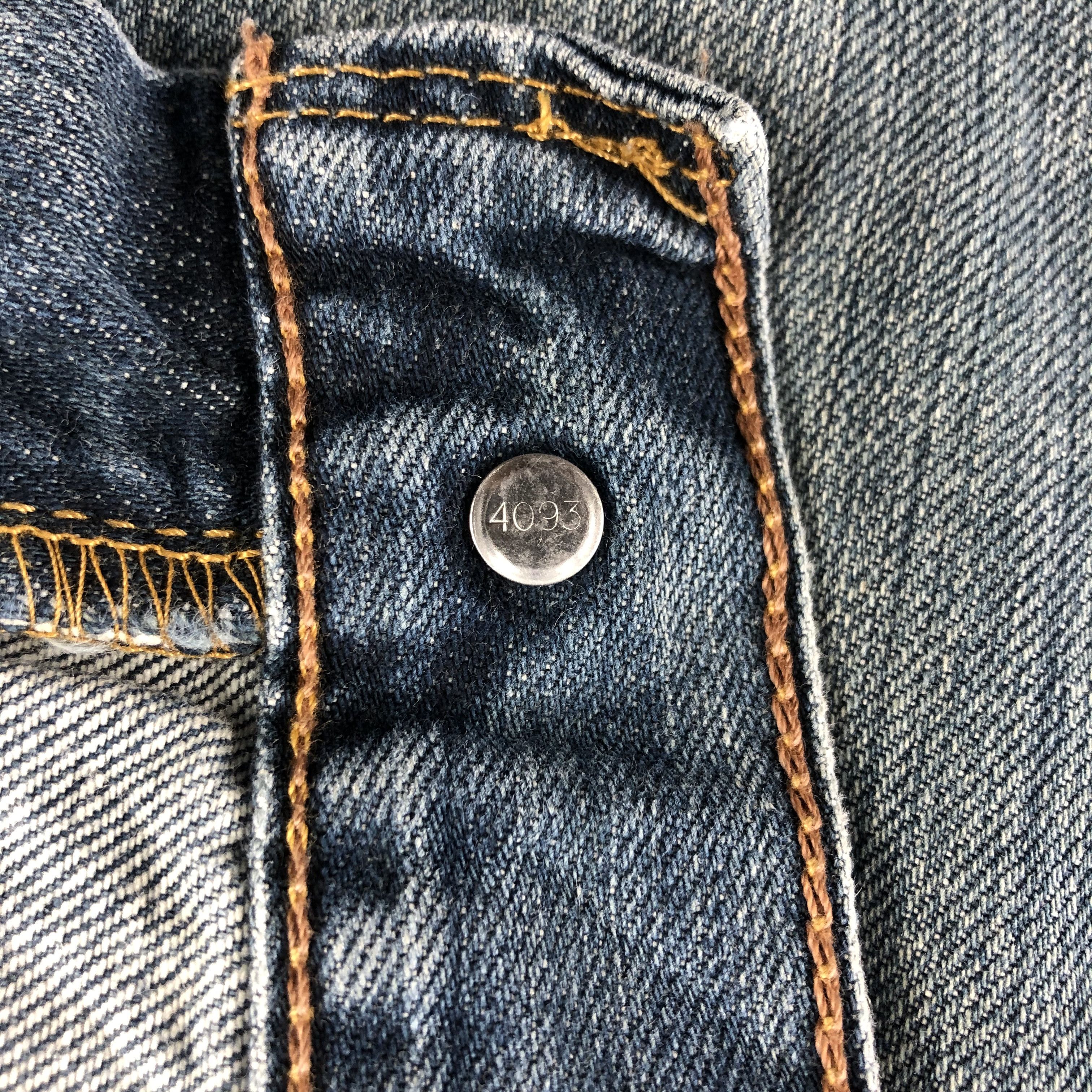 Levi's × Vintage Vintage Blue Wash Levis 559 Jeans-JM2891 Size US 39 - 9 Thumbnail