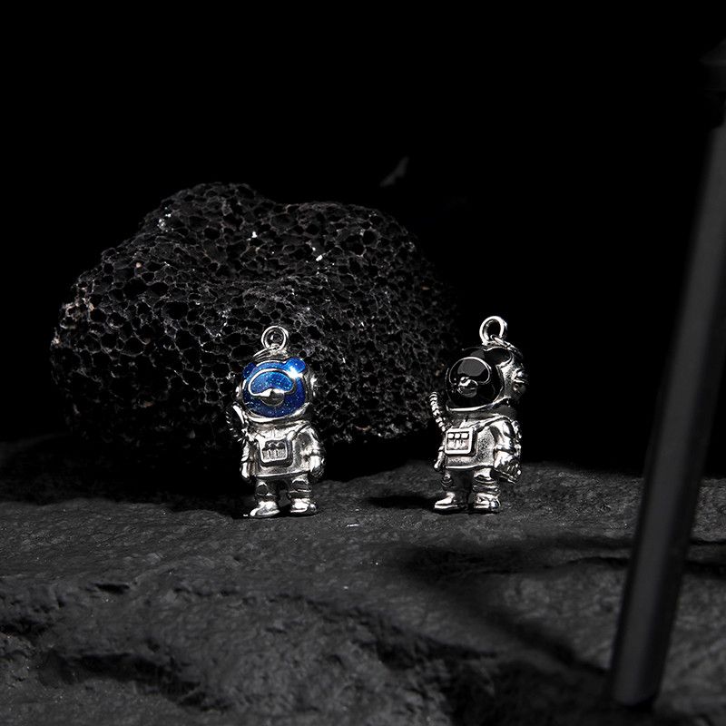 Other Astronaut Cat Rare STEAL! Y2K Chains Necklace Chain Size ONE SIZE - 2 Thumbnail