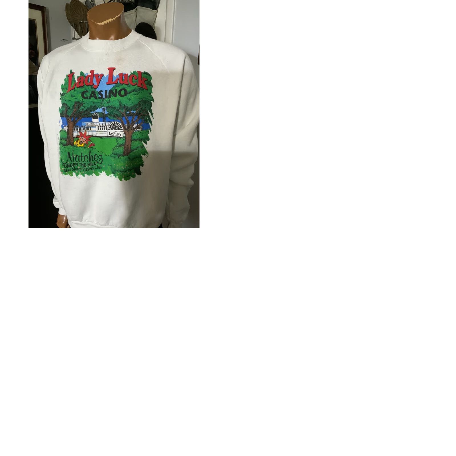 Fruit Of The Loom VINTAGE Fruit Of The Loom Lady Luck Casino Natchez Mad Money Players Club Sweatshirt 2XL White Pullover Mens Size US XXL / EU 58 / 5 - 9 Thumbnail
